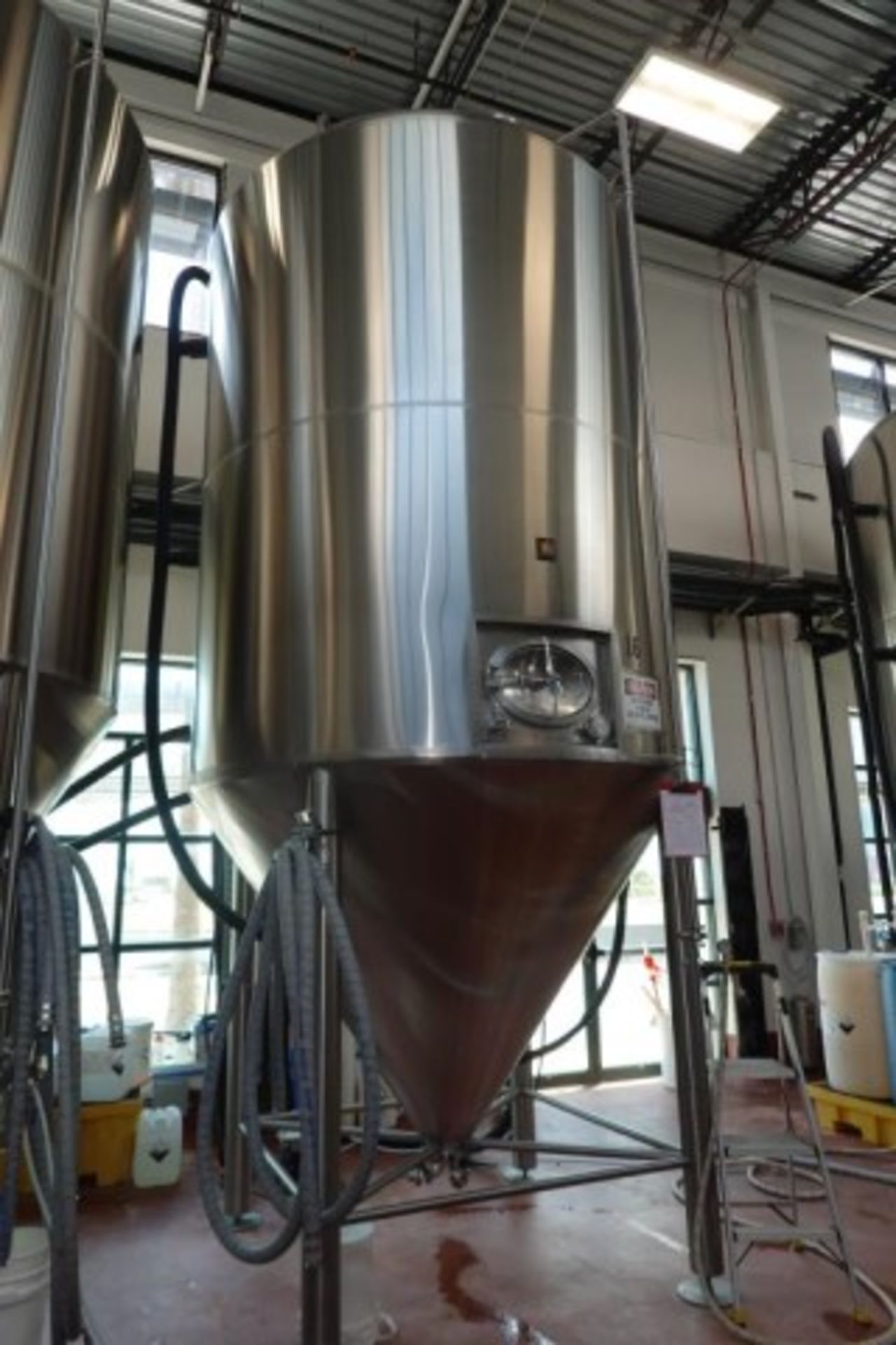 120 BBL SS Fermenter Tank - Image 2 of 10