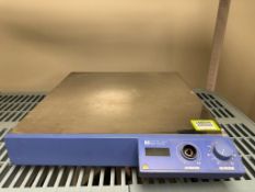 IKA-Werke Heating and Stirring Plate