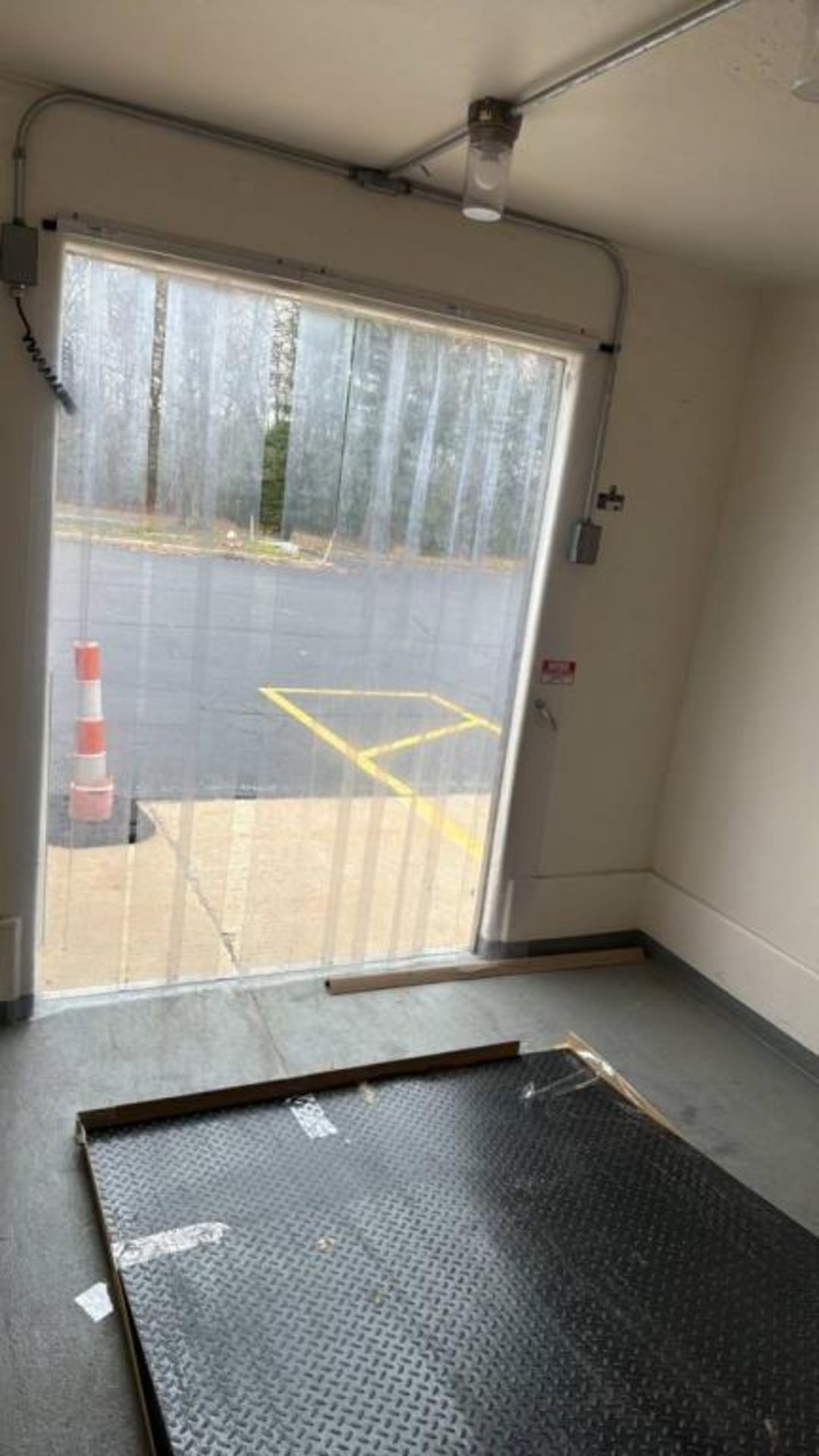 Polar King Outdoor Walk-In Freezer - Image 8 of 11