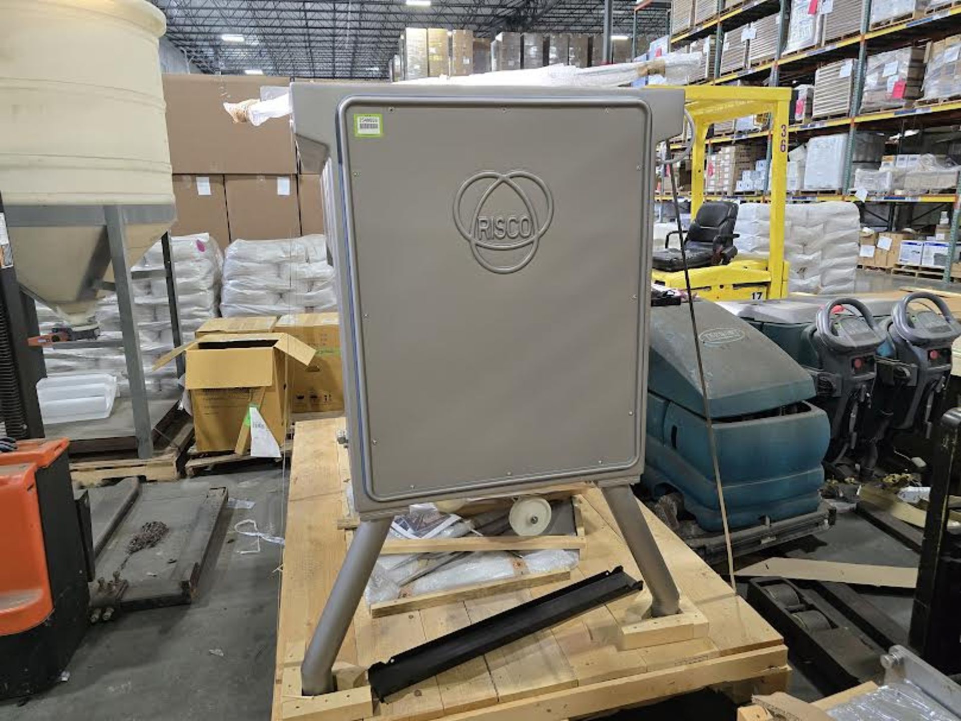 Risco Frontal Discharge Paddle Mixer - Image 3 of 10