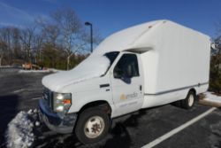 Ford E-350 Super Duty Box Truck