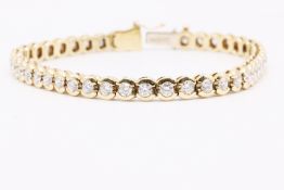 Natural 4.40ct Diamond Line Bracelet F Colour VS2 Clarity Round Brilliant Cut - 18kt Yellow Gold
