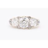 Natural 4.00ct Diamond Ring H/I Colour VS/SI Clarity Old Mine Cut - Circa 1890 - 18kt Yellow Gold