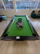 Unbranded 6ft x 3ft Pub Style Stand Alone Pool Table With 2 Sets Balls, 3 Cues & Accessories (Full R