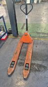 Warrior Pallet Jack, 2500 kg Capacity