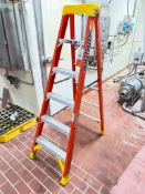 Fiberglass Step Ladder