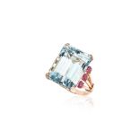 A LARGE AQUAMARINE AND RUBY RING
