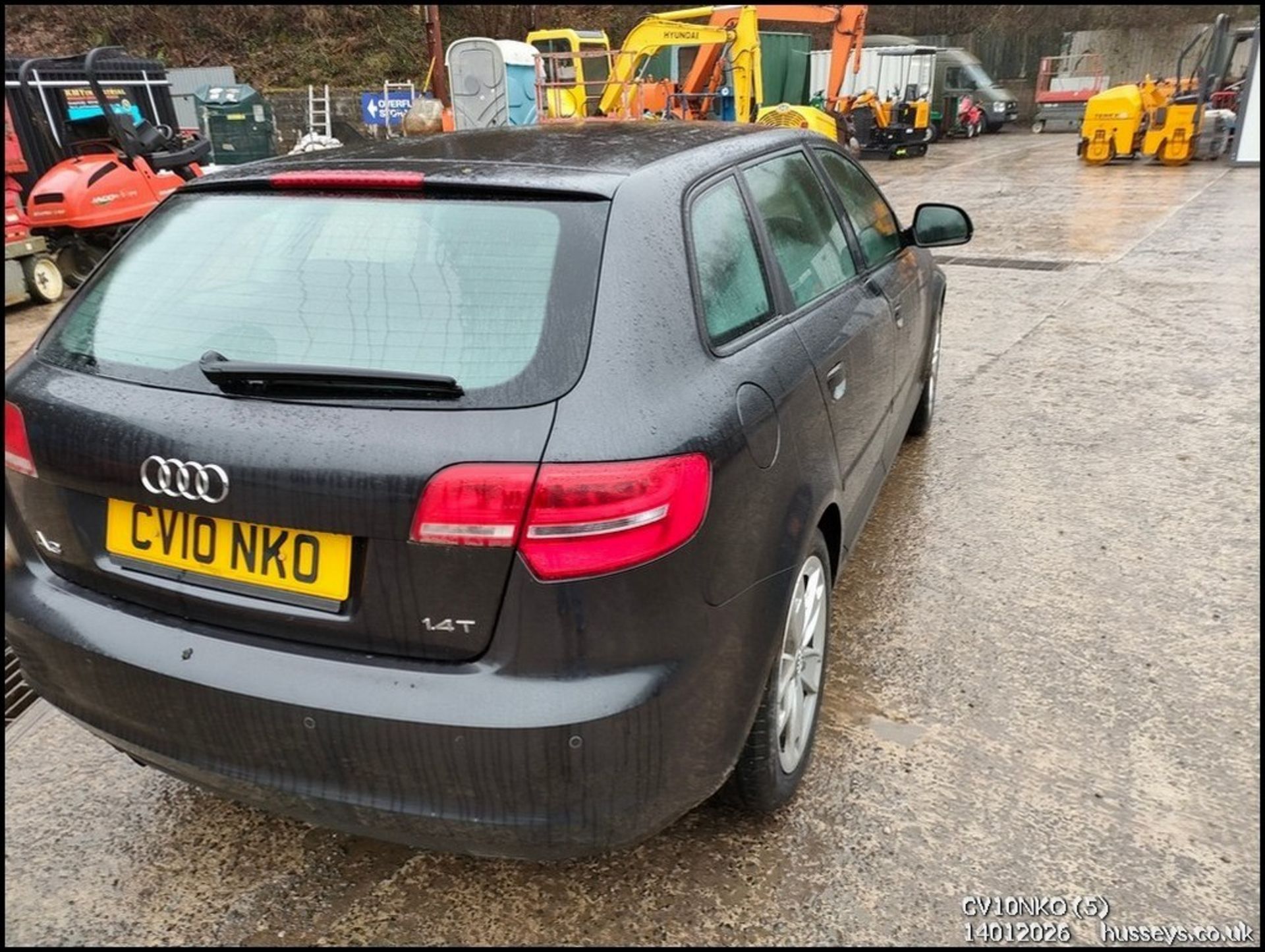 10/10 AUDI A3 SPORT TFSI 1390cc 6 Spd Manual Petrol 5 Dr H/Back (Grey, 97k) CV10NKO - Image 6 of 35