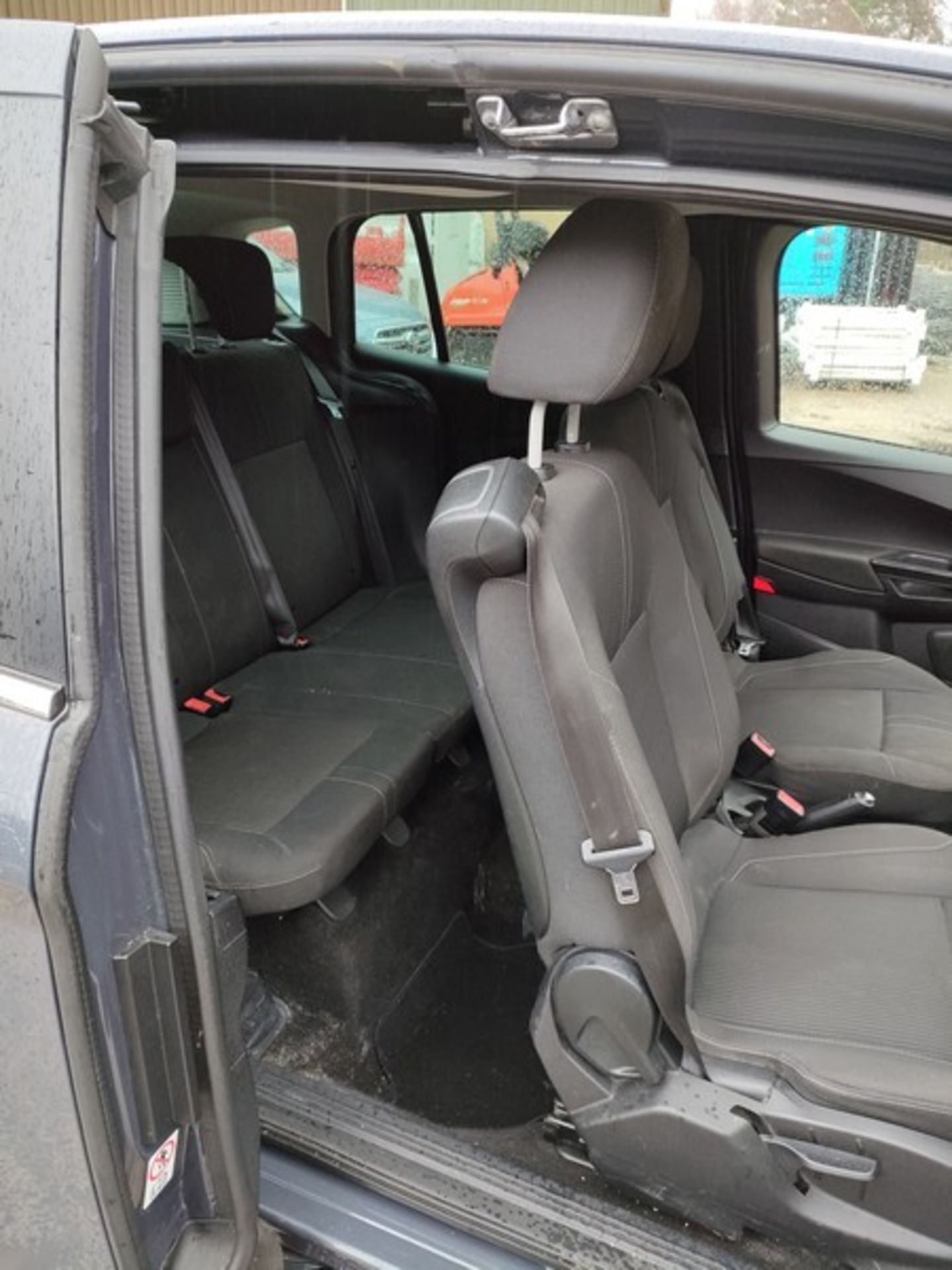 13/62 FORD B-MAX ZETEC AUTO 1596cc 5 Speed Auto Petrol MPV Silver 56K WG62OMX - Image 37 of 47