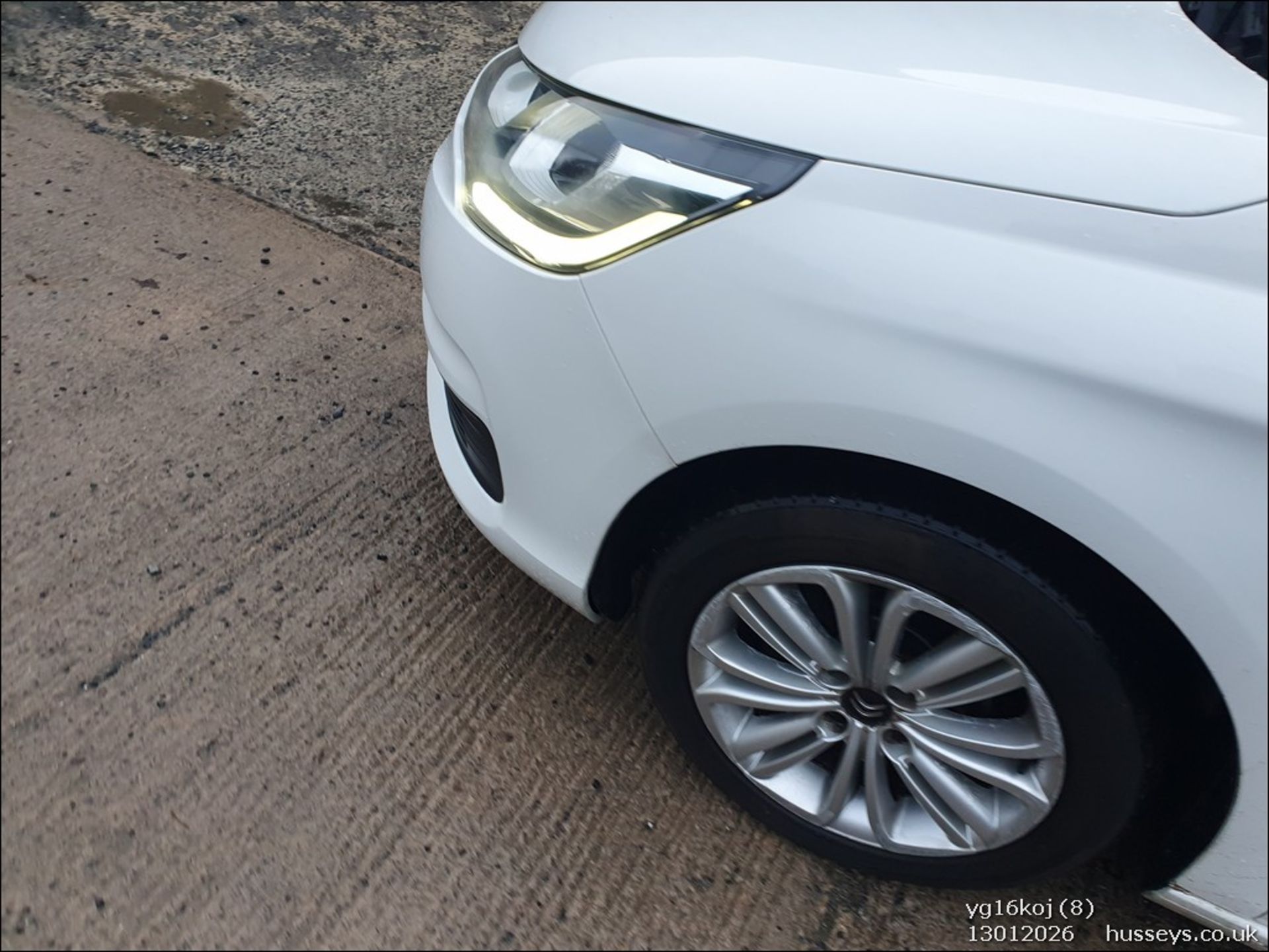 16/16 CITROEN C4 FEEL PURETECH 1200CC PETROL 5 DOOR HATCHBACK YG16KOJ - Image 9 of 44