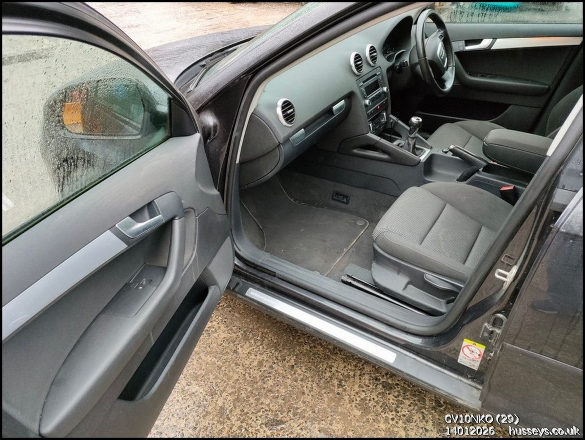 10/10 AUDI A3 SPORT TFSI 1390cc 6 Spd Manual Petrol 5 Dr H/Back (Grey, 97k) CV10NKO - Image 29 of 35