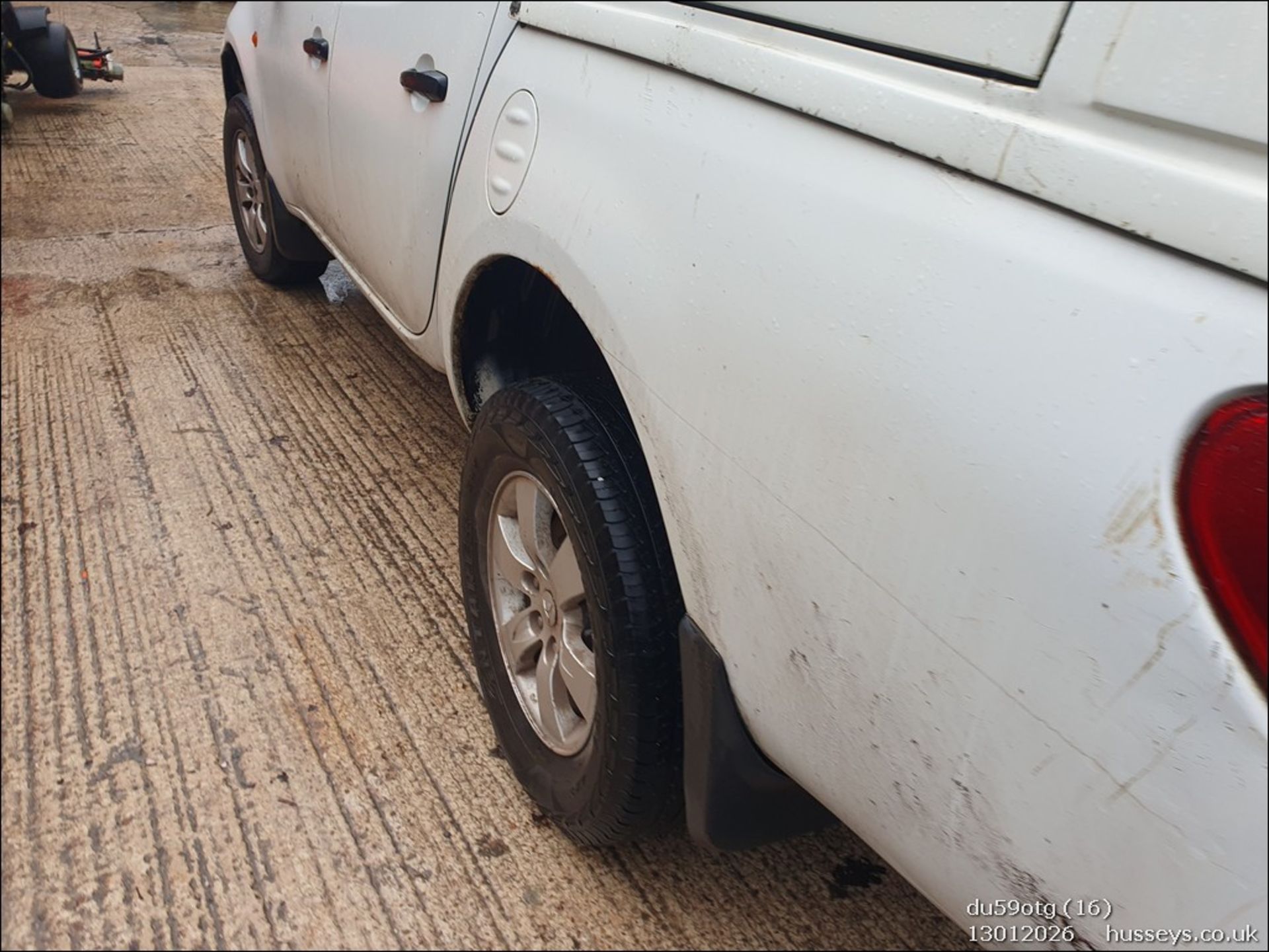 09/59 MITSUBISHI L200 4WORK D/C 4WD 2477cc 5 Spd Manual Diesel Pick-up (White), DU59OTG - Image 2 of 31