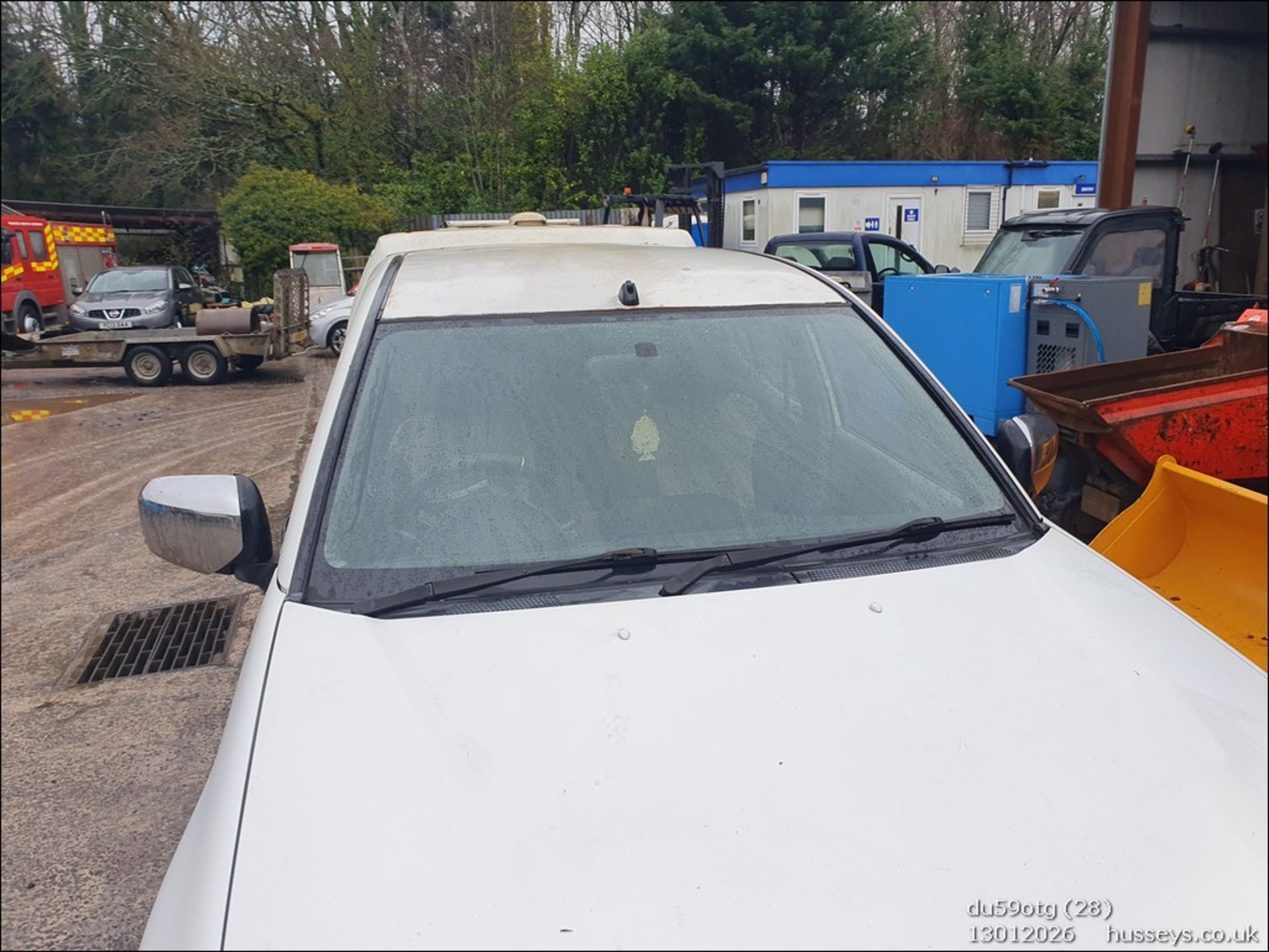 09/59 MITSUBISHI L200 4WORK D/C 4WD 2477cc 5 Spd Manual Diesel Pick-up (White), DU59OTG - Image 14 of 31