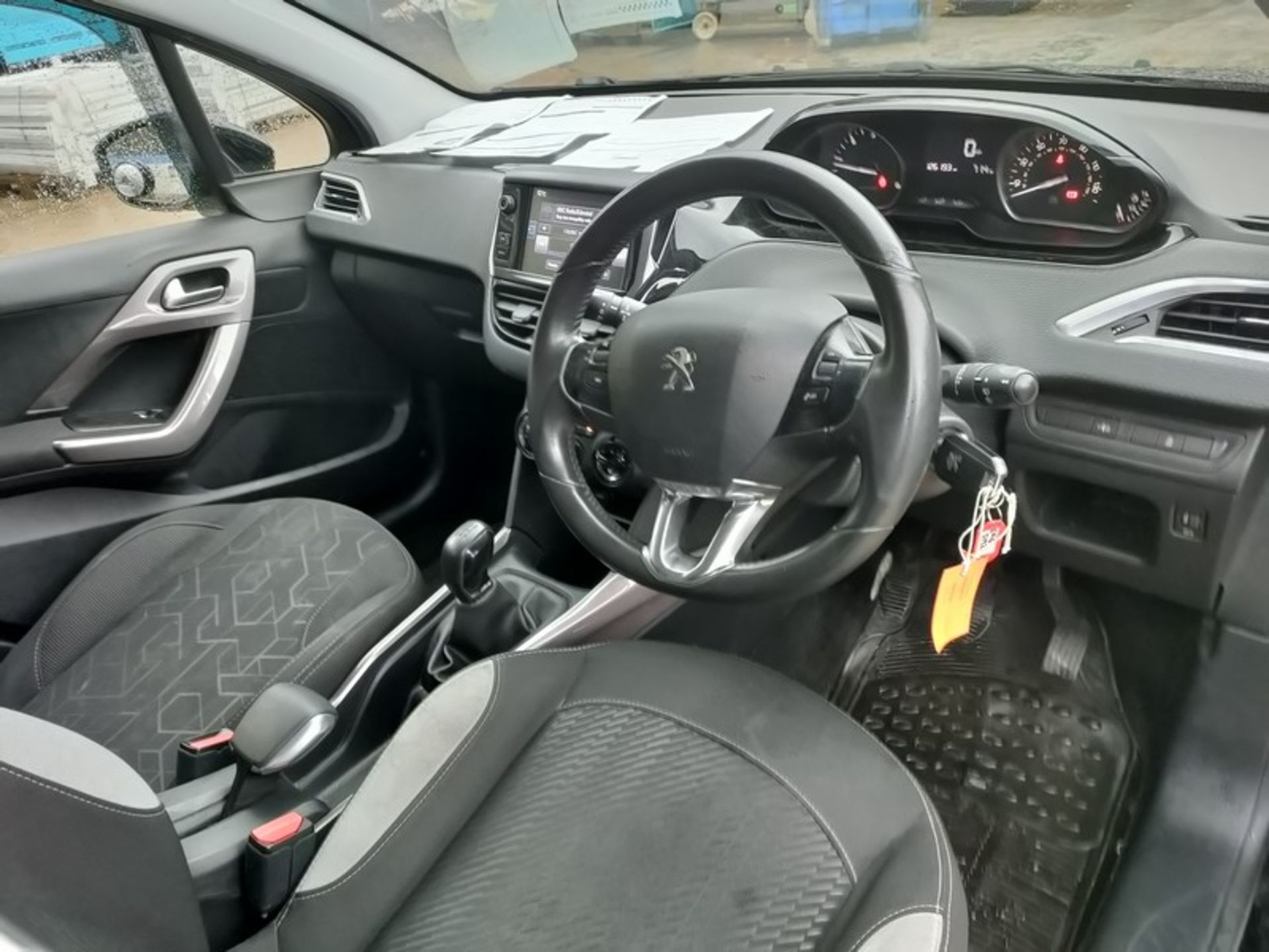 16/16 PEUGEOT 2008 ACTIVE BLUE HDI 1560cc 5 Speed Manual Diesel 5 Door Hatchback Black 126K EA16DMZ - Image 46 of 51