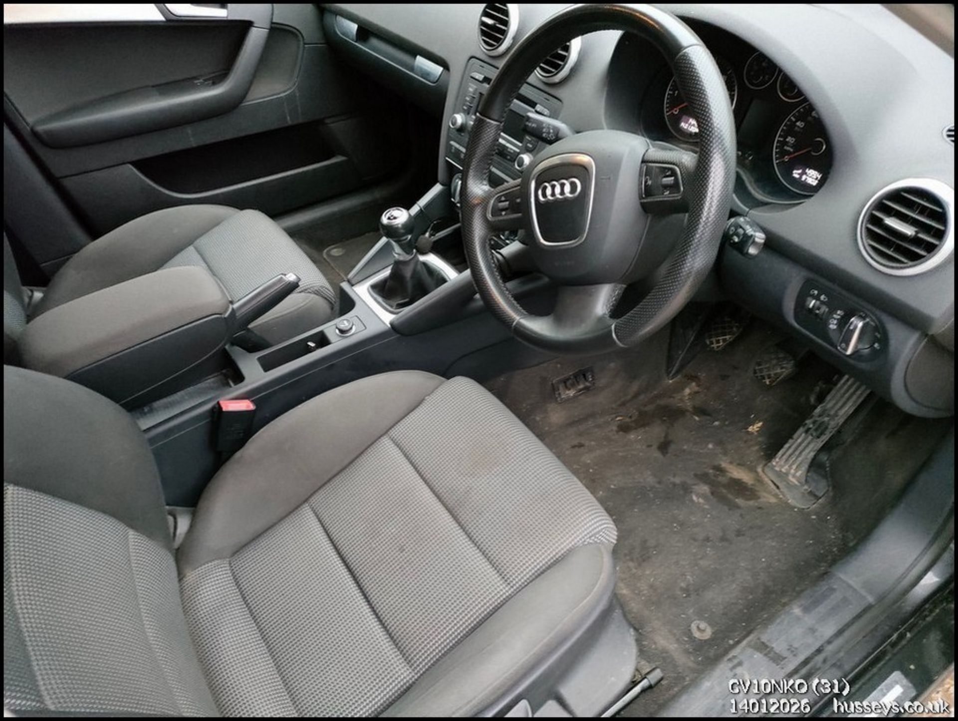 10/10 AUDI A3 SPORT TFSI 1390cc 6 Spd Manual Petrol 5 Dr H/Back (Grey, 97k) CV10NKO - Image 31 of 35