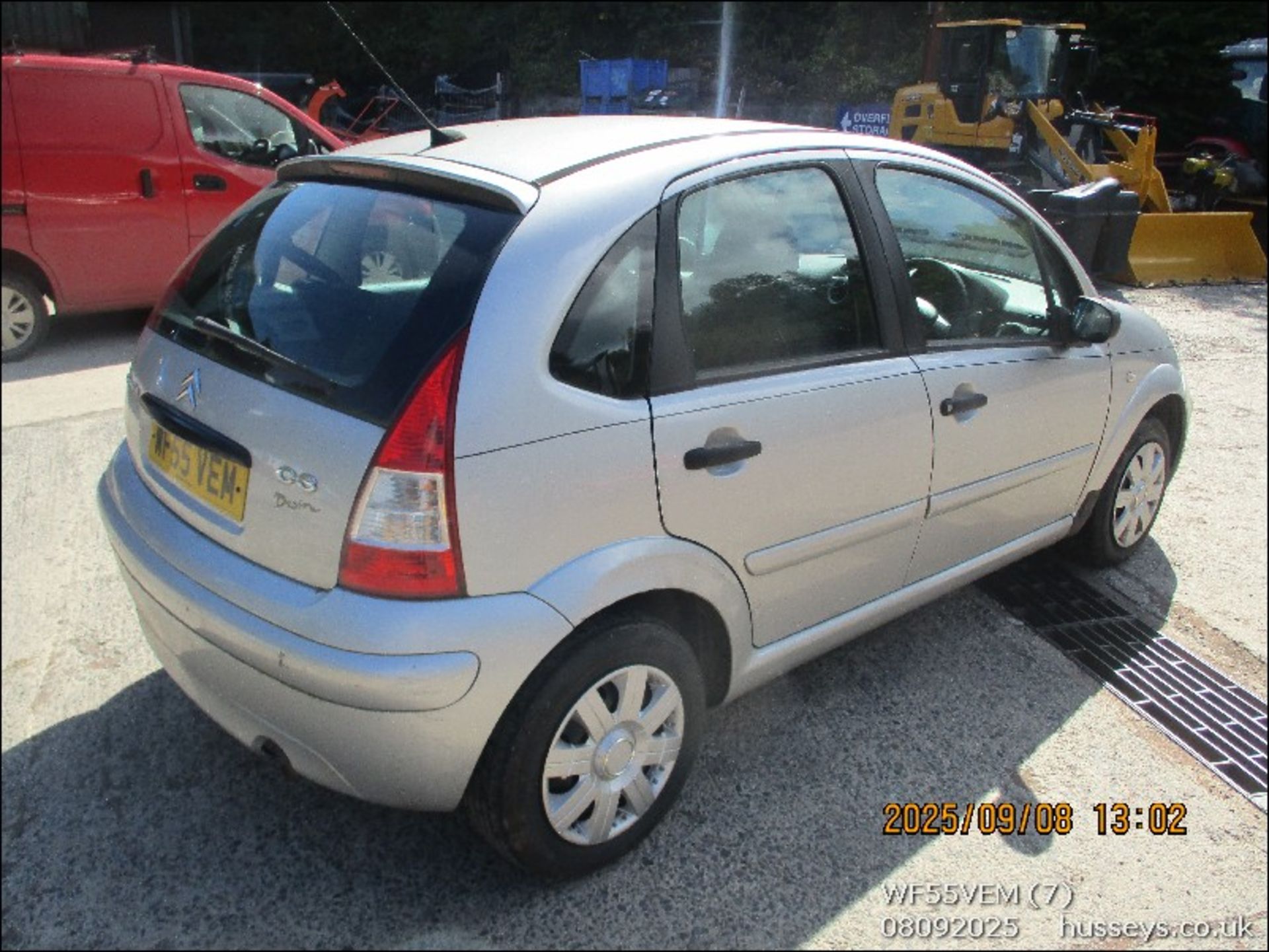 05/55 CITROEN C3 DESIRE 1360cc 5 Spd Manual Petrol 5 Dr H/Back (Silver, 100k) WF55VEM - Image 7 of 17
