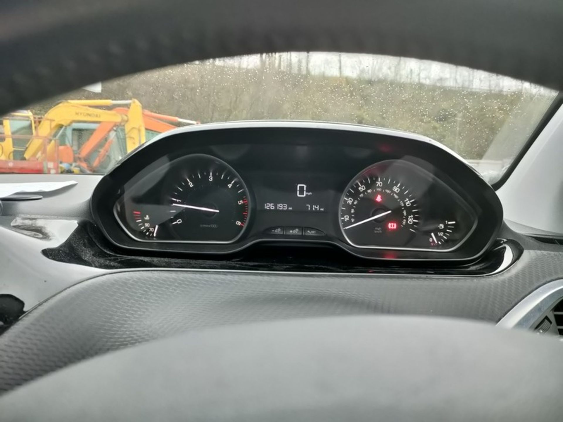 16/16 PEUGEOT 2008 ACTIVE BLUE HDI 1560cc 5 Speed Manual Diesel 5 Door Hatchback Black 126K EA16DMZ - Image 49 of 51