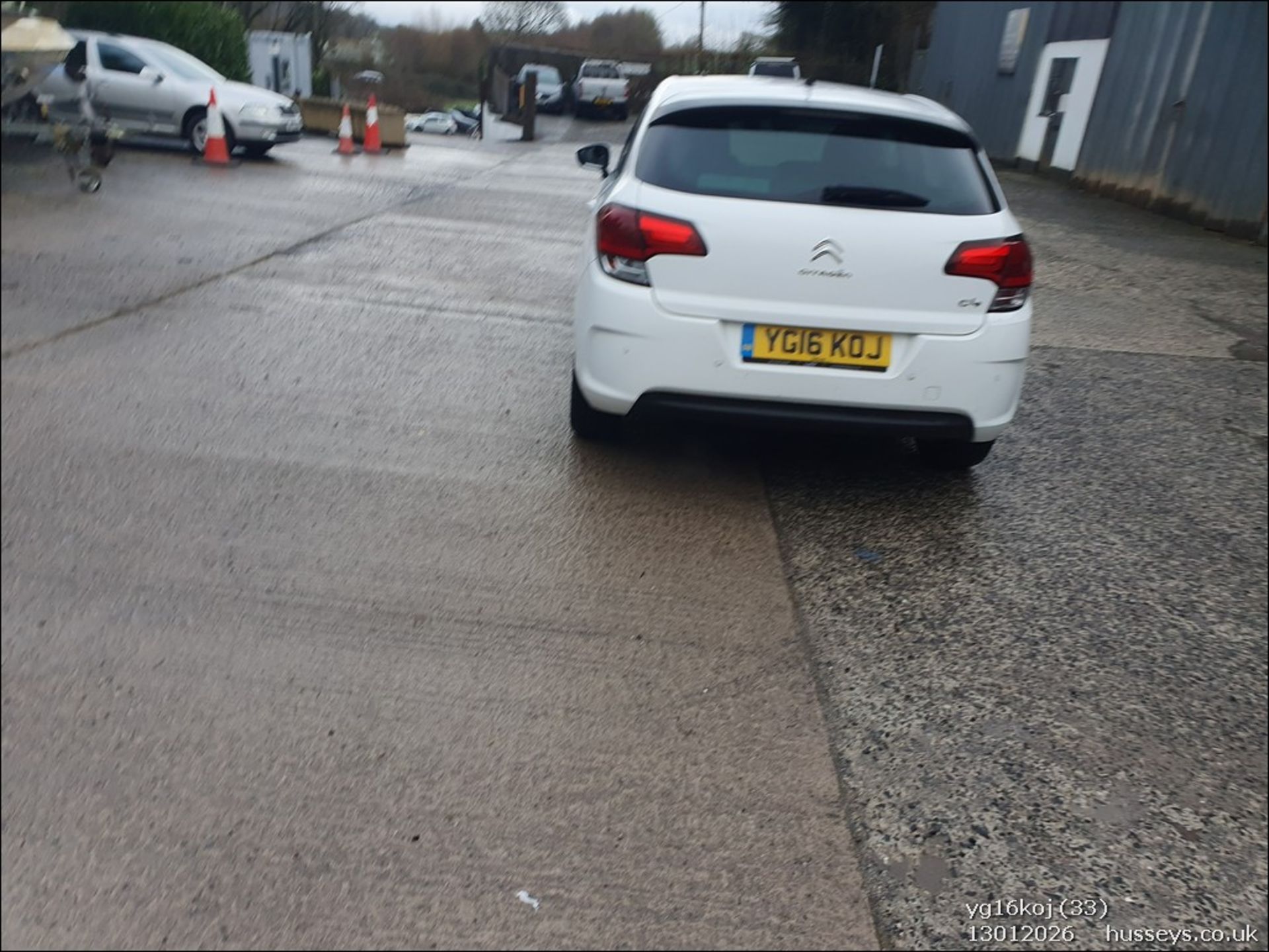 16/16 CITROEN C4 FEEL PURETECH 1200CC PETROL 5 DOOR HATCHBACK YG16KOJ - Image 34 of 44