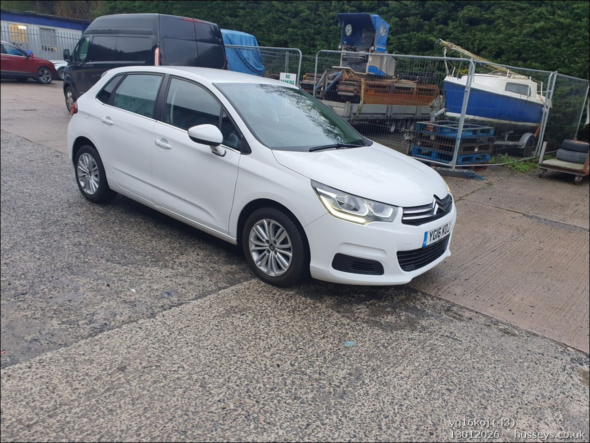16/16 CITROEN C4 FEEL PURETECH 1200CC PETROL 5 DOOR HATCHBACK YG16KOJ - Image 43 of 44