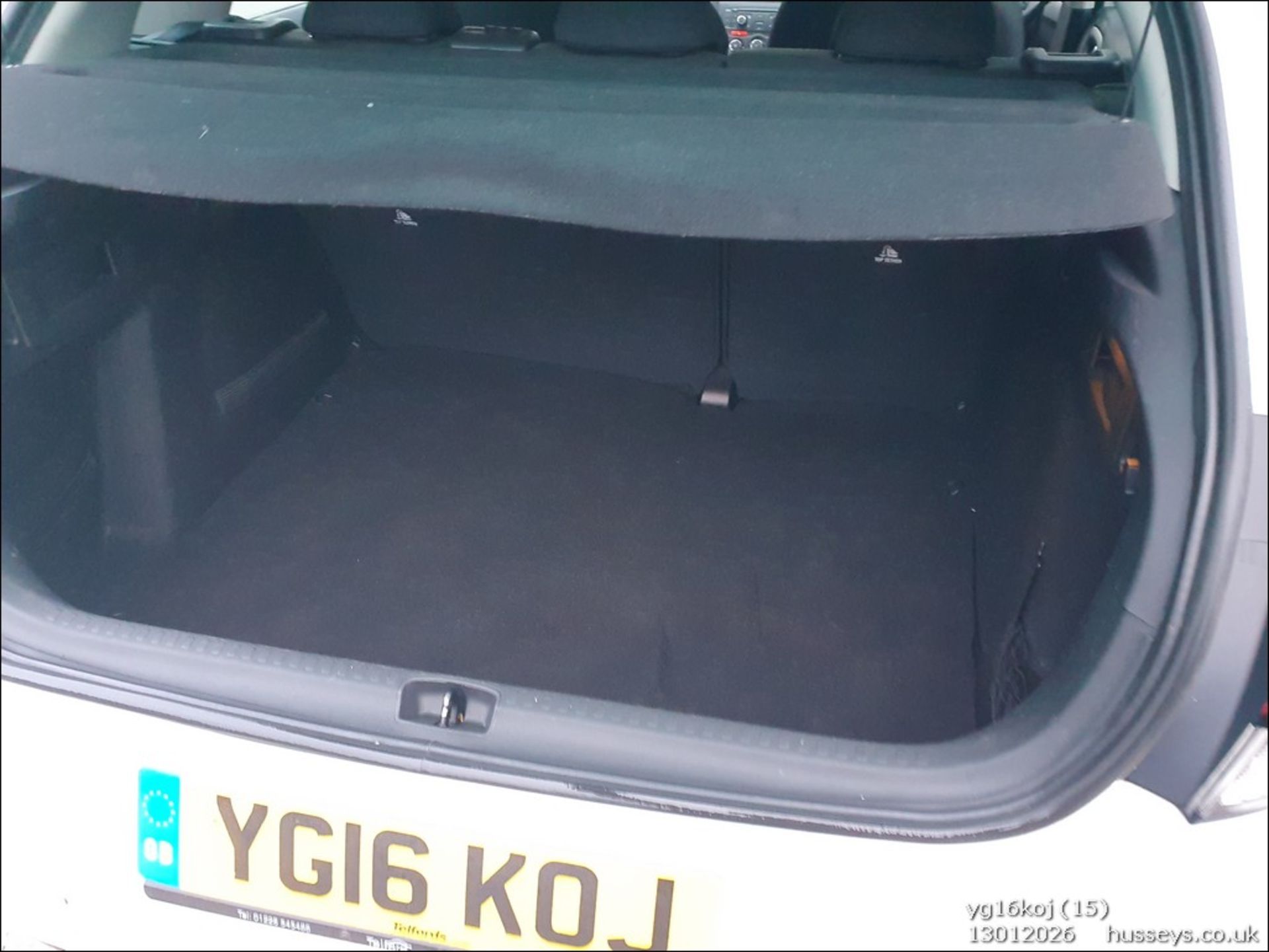 16/16 CITROEN C4 FEEL PURETECH 1200CC PETROL 5 DOOR HATCHBACK YG16KOJ - Image 16 of 44