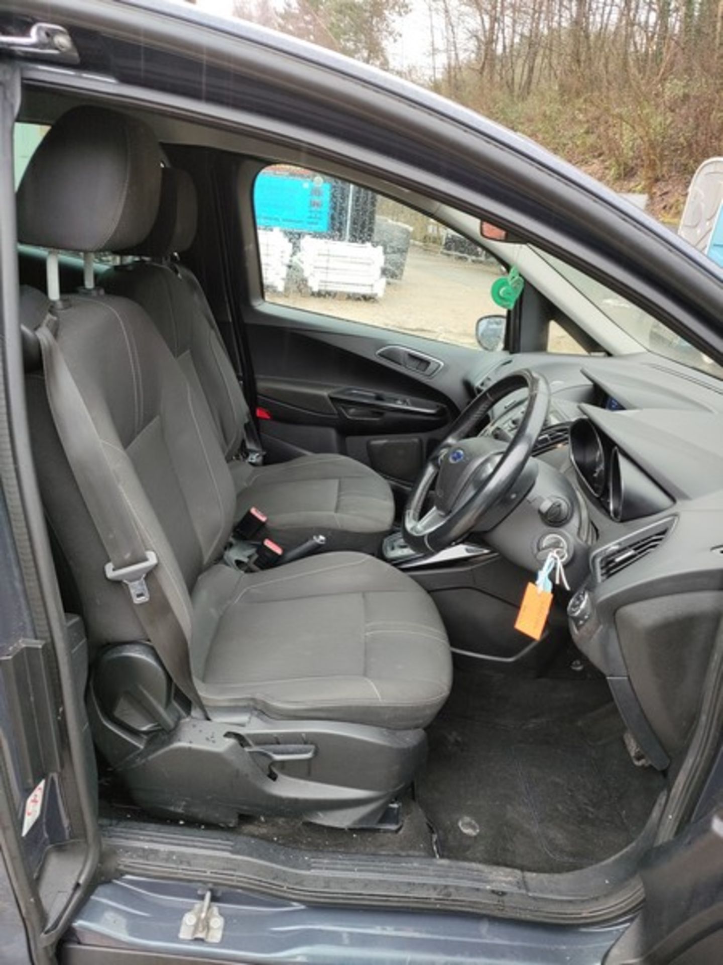 13/62 FORD B-MAX ZETEC AUTO 1596cc 5 Speed Auto Petrol MPV Silver 56K WG62OMX - Image 34 of 47