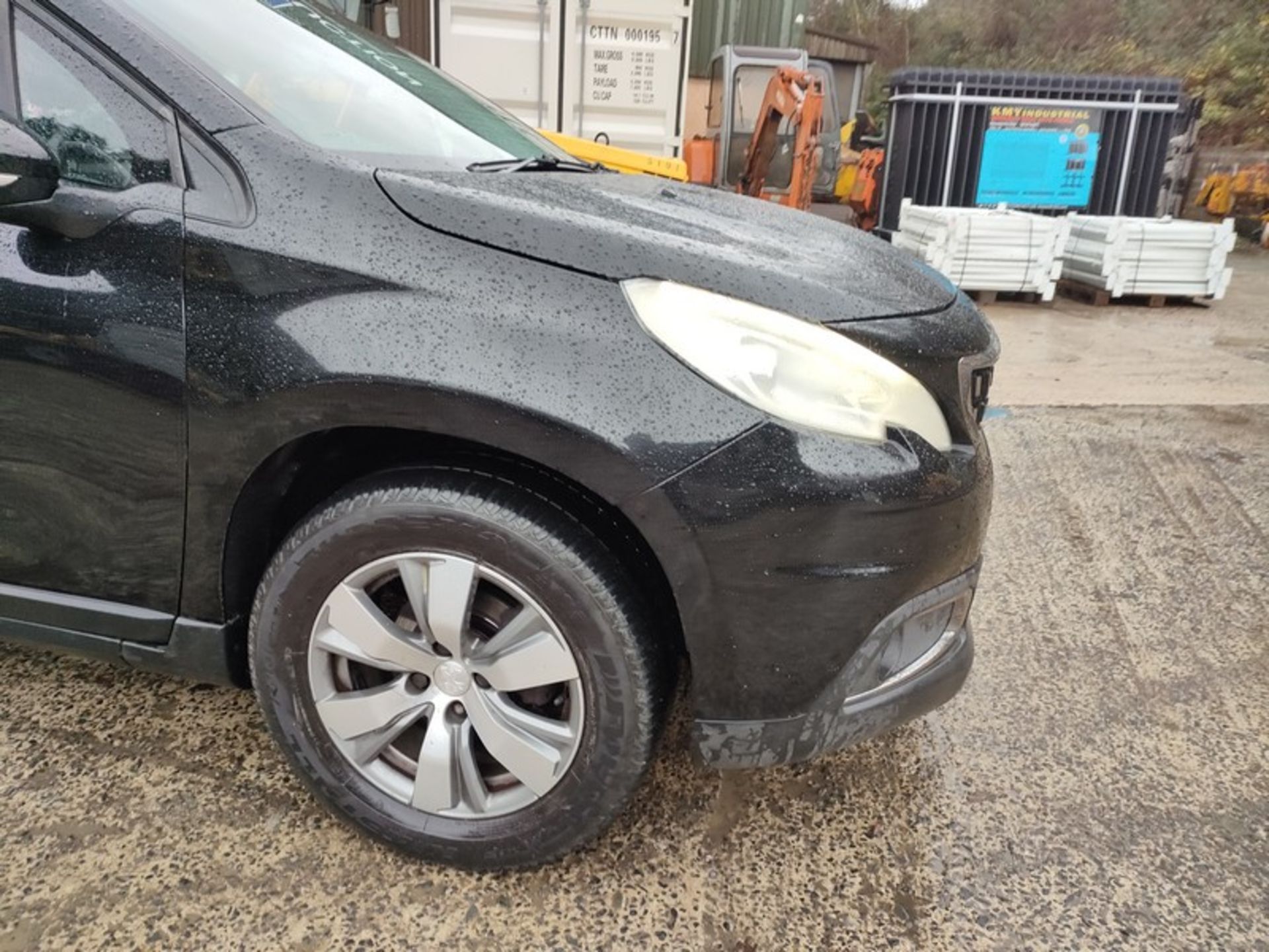 16/16 PEUGEOT 2008 ACTIVE BLUE HDI 1560cc 5 Speed Manual Diesel 5 Door Hatchback Black 126K EA16DMZ - Image 35 of 51