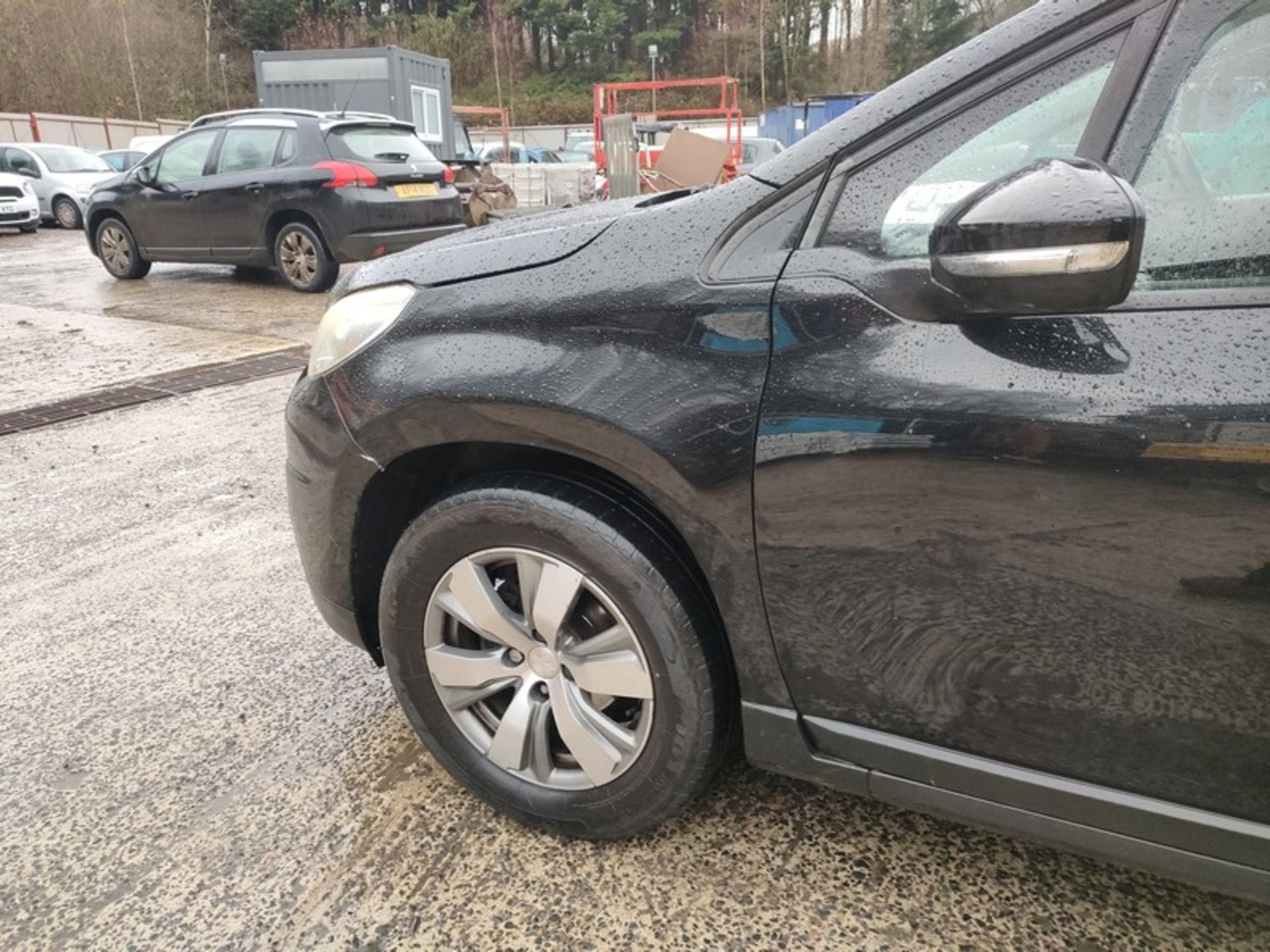 16/16 PEUGEOT 2008 ACTIVE BLUE HDI 1560cc 5 Speed Manual Diesel 5 Door Hatchback Black 126K EA16DMZ - Image 17 of 51