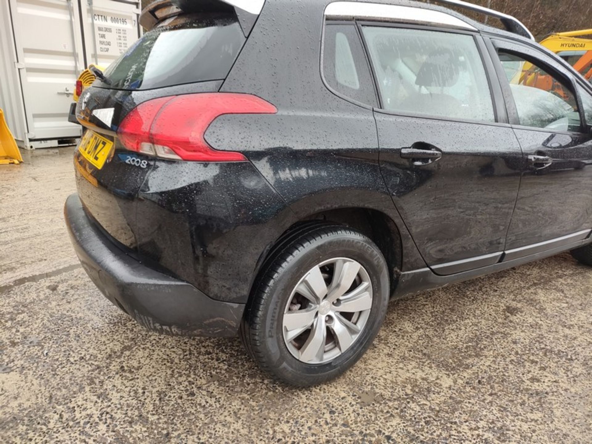 16/16 PEUGEOT 2008 ACTIVE BLUE HDI 1560cc 5 Speed Manual Diesel 5 Door Hatchback Black 126K EA16DMZ - Image 29 of 51