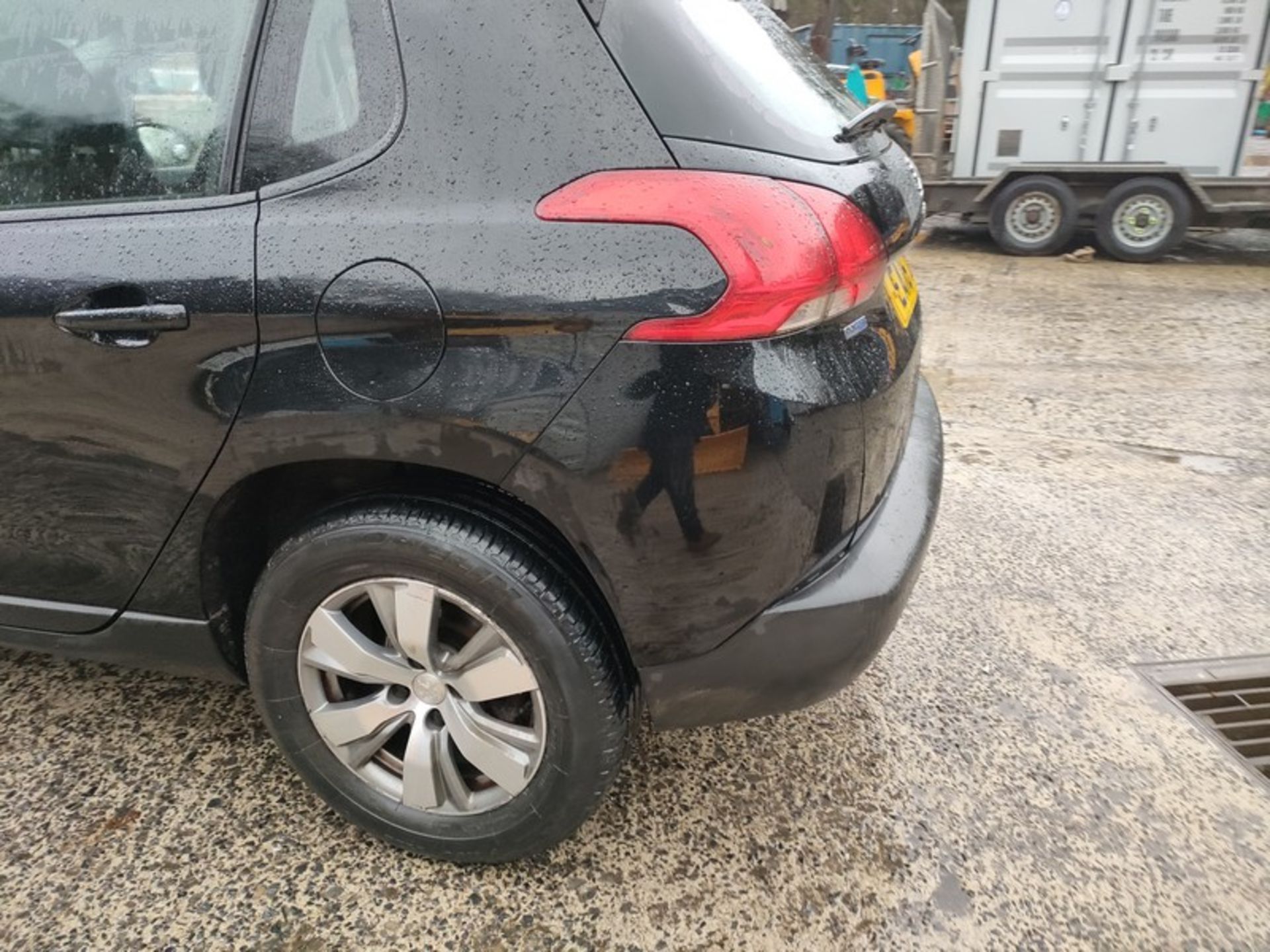 16/16 PEUGEOT 2008 ACTIVE BLUE HDI 1560cc 5 Speed Manual Diesel 5 Door Hatchback Black 126K EA16DMZ - Image 22 of 51