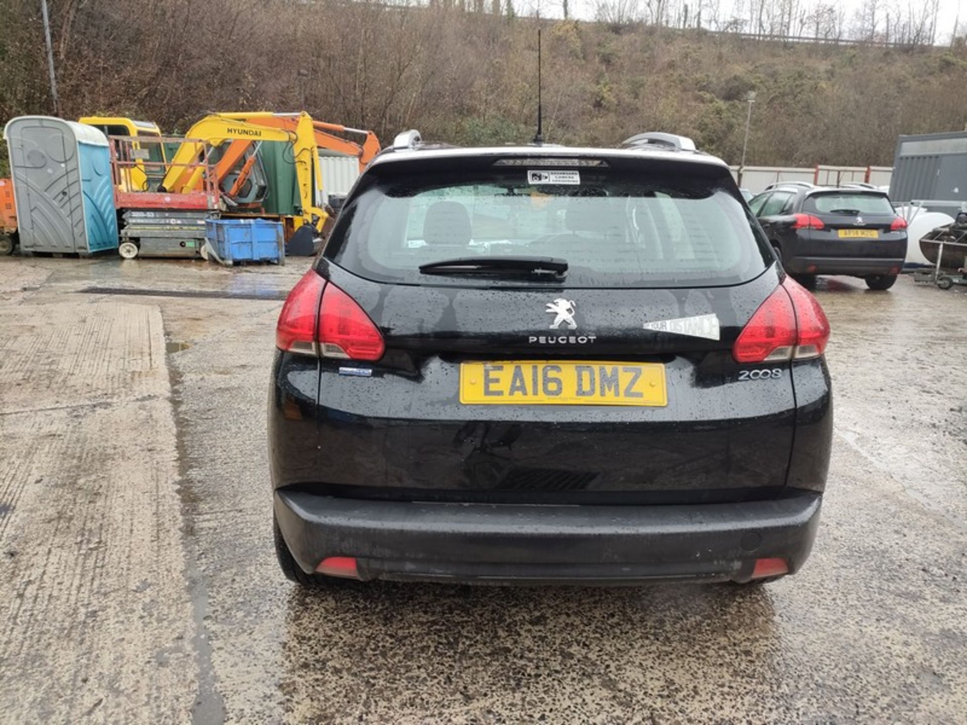 16/16 PEUGEOT 2008 ACTIVE BLUE HDI 1560cc 5 Speed Manual Diesel 5 Door Hatchback Black 126K EA16DMZ - Image 24 of 51