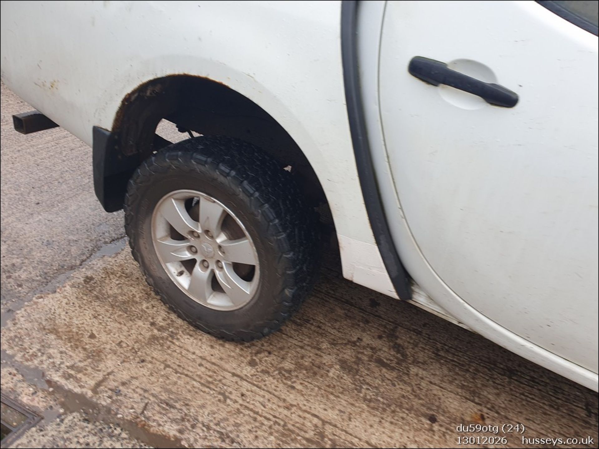 09/59 MITSUBISHI L200 4WORK D/C 4WD 2477cc 5 Spd Manual Diesel Pick-up (White), DU59OTG - Image 10 of 31