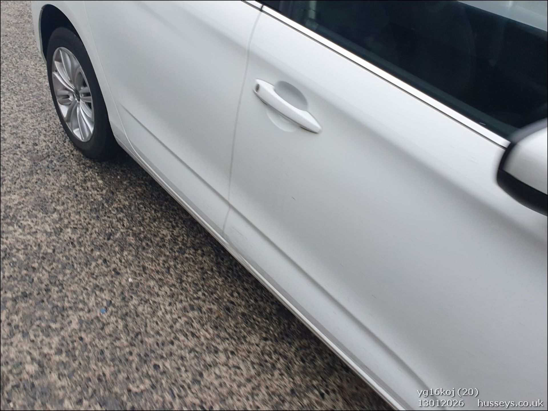 16/16 CITROEN C4 FEEL PURETECH 1200CC PETROL 5 DOOR HATCHBACK YG16KOJ - Image 21 of 44