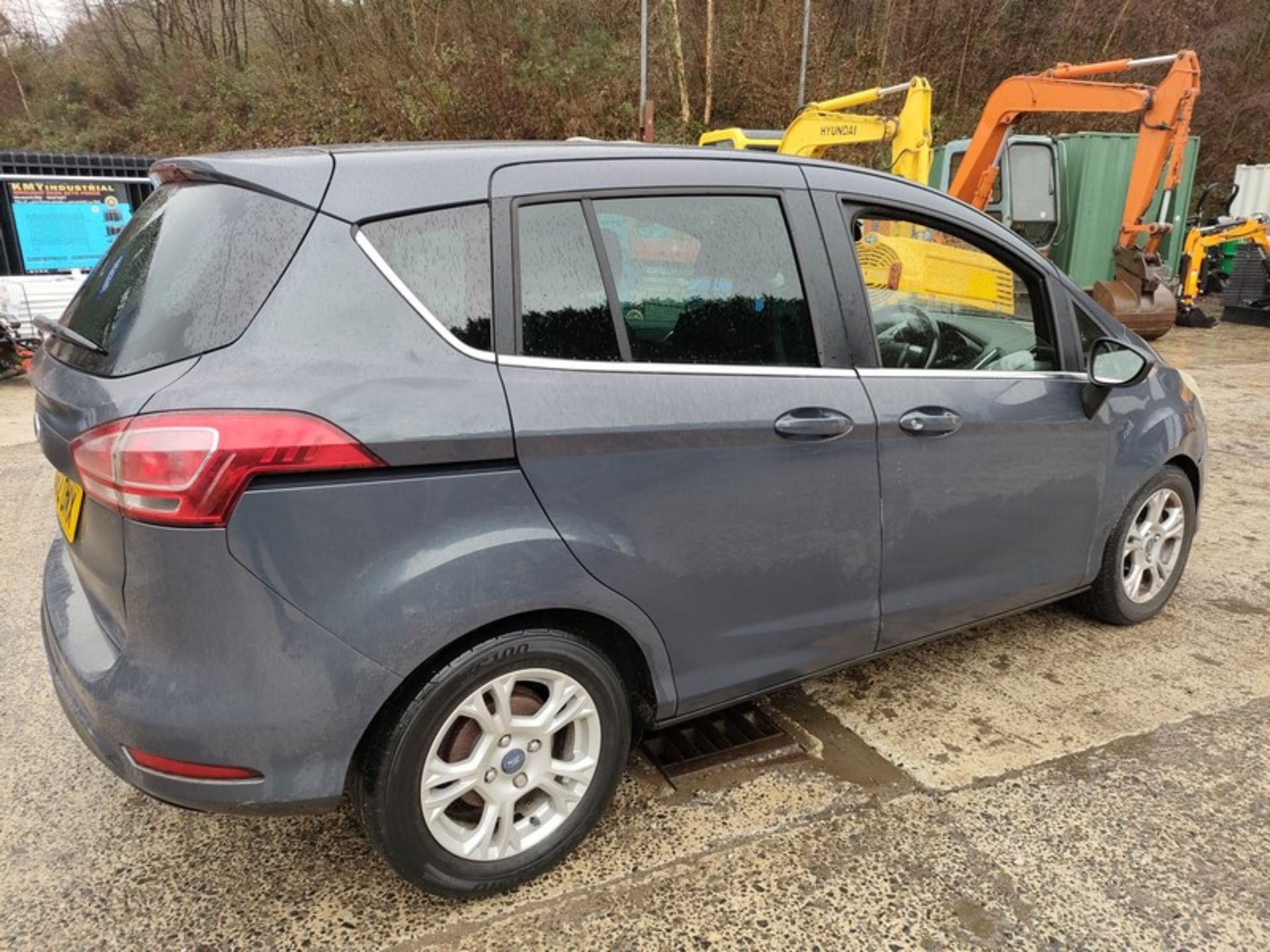 13/62 FORD B-MAX ZETEC AUTO 1596cc 5 Speed Auto Petrol MPV Silver 56K WG62OMX - Image 27 of 47