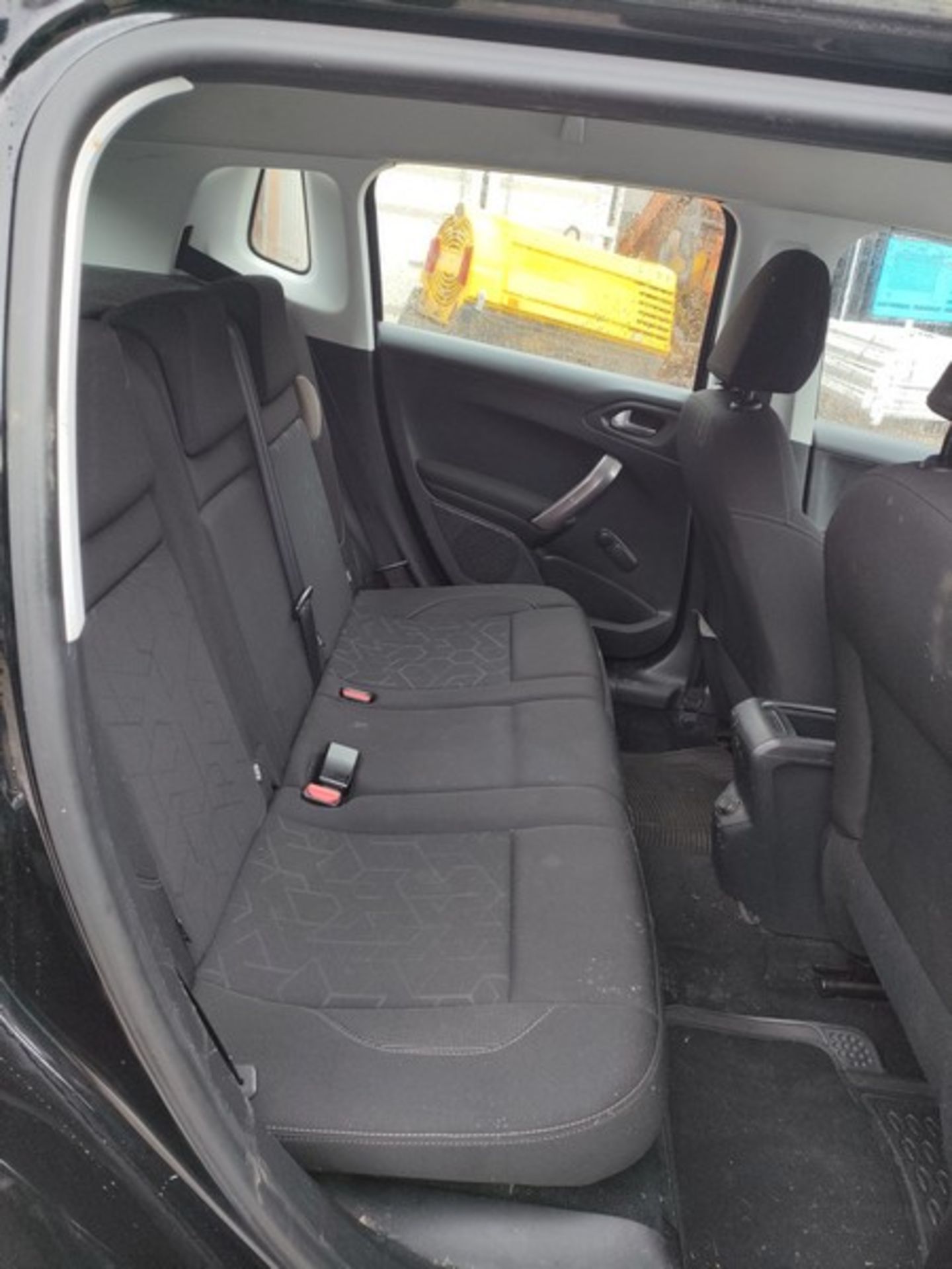 16/16 PEUGEOT 2008 ACTIVE BLUE HDI 1560cc 5 Speed Manual Diesel 5 Door Hatchback Black 126K EA16DMZ - Image 41 of 51