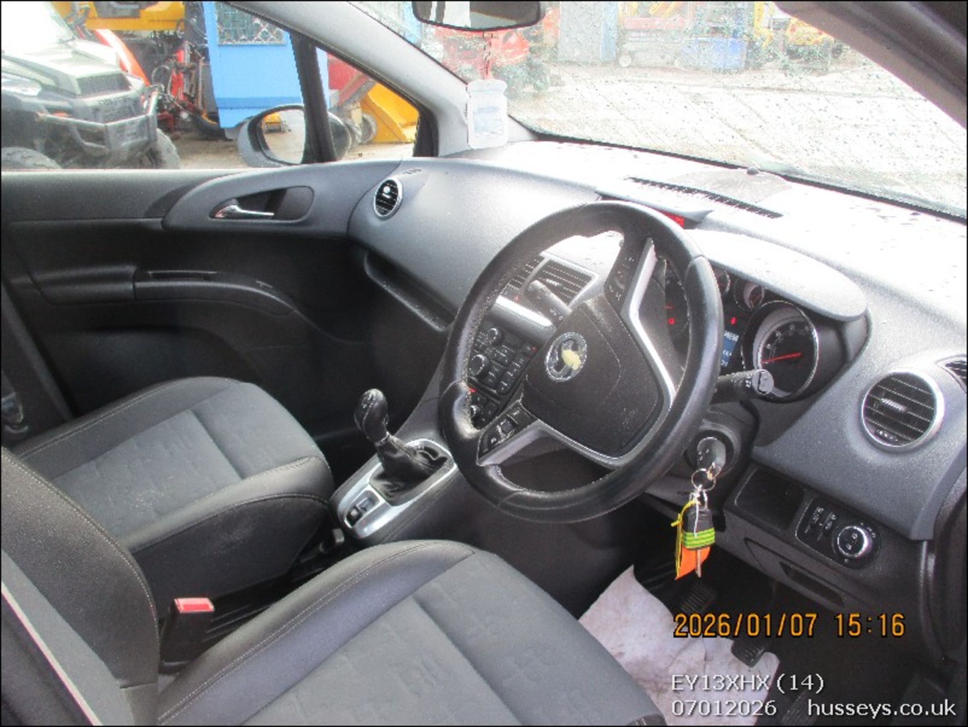 13/13 VAUXHALL MERIVA TECH LINE 1398cc 5 Spd Manual Petrol MPV (Black), EY13XHX - Image 14 of 24
