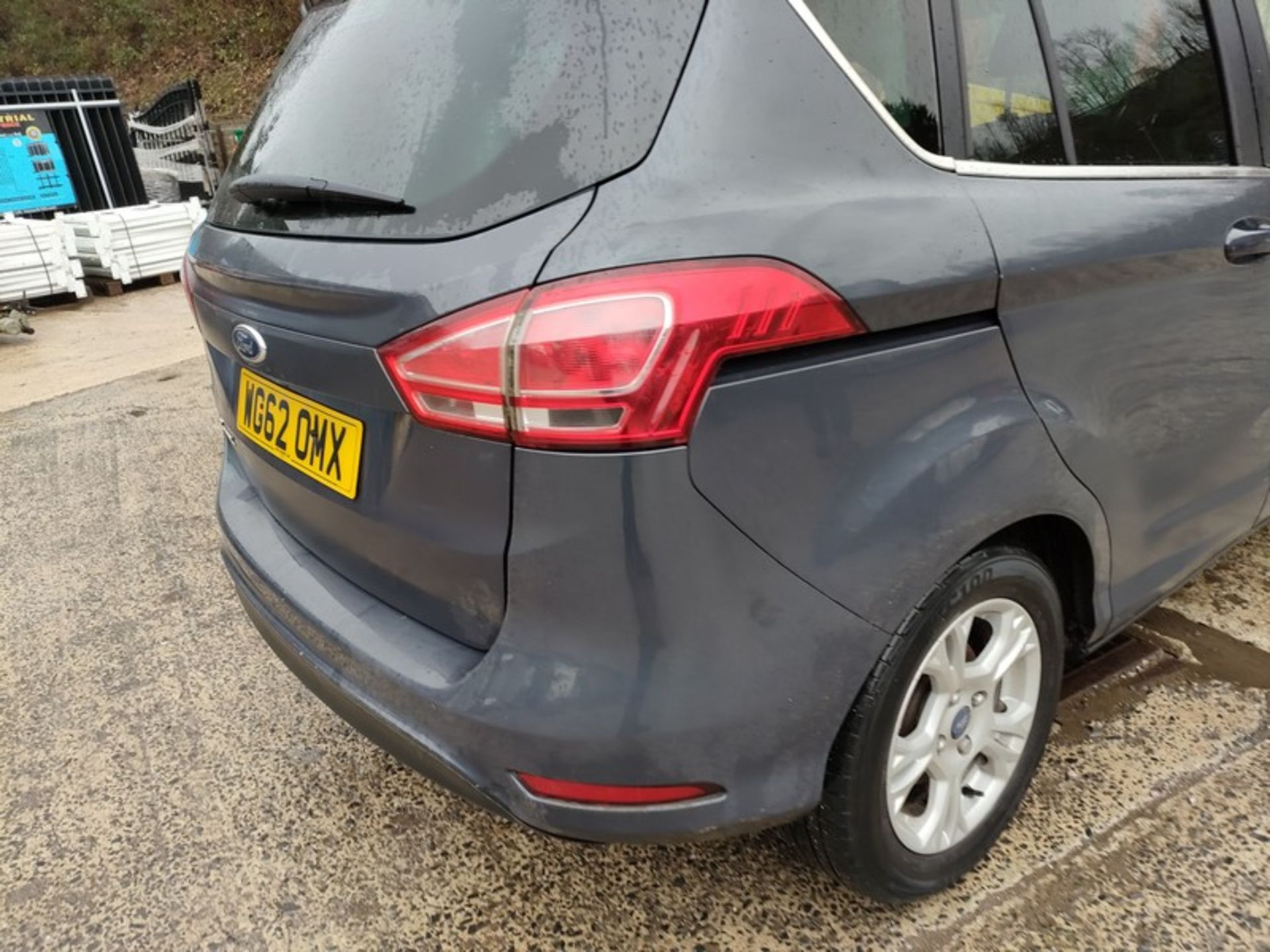 13/62 FORD B-MAX ZETEC AUTO 1596cc 5 Speed Auto Petrol MPV Silver 56K WG62OMX - Image 25 of 47