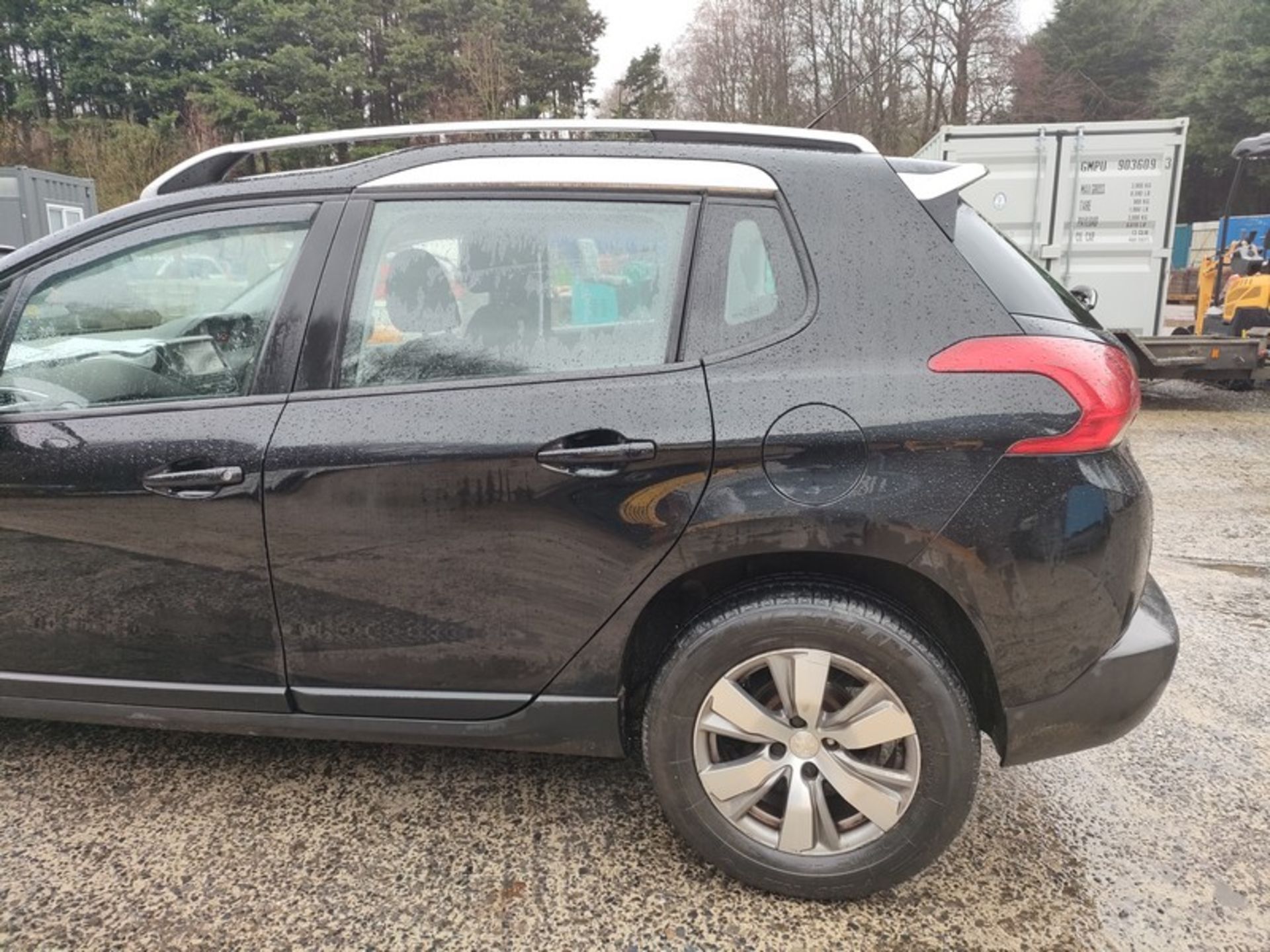 16/16 PEUGEOT 2008 ACTIVE BLUE HDI 1560cc 5 Speed Manual Diesel 5 Door Hatchback Black 126K EA16DMZ - Image 20 of 51