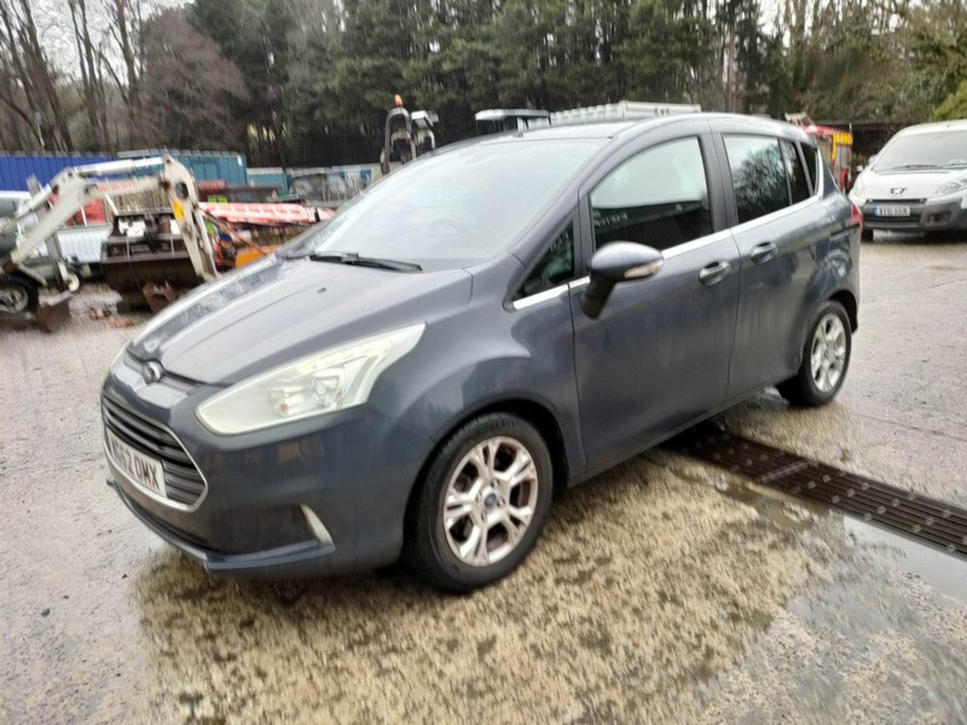 13/62 FORD B-MAX ZETEC AUTO 1596cc 5 Speed Auto Petrol MPV Silver 56K WG62OMX - Image 11 of 47