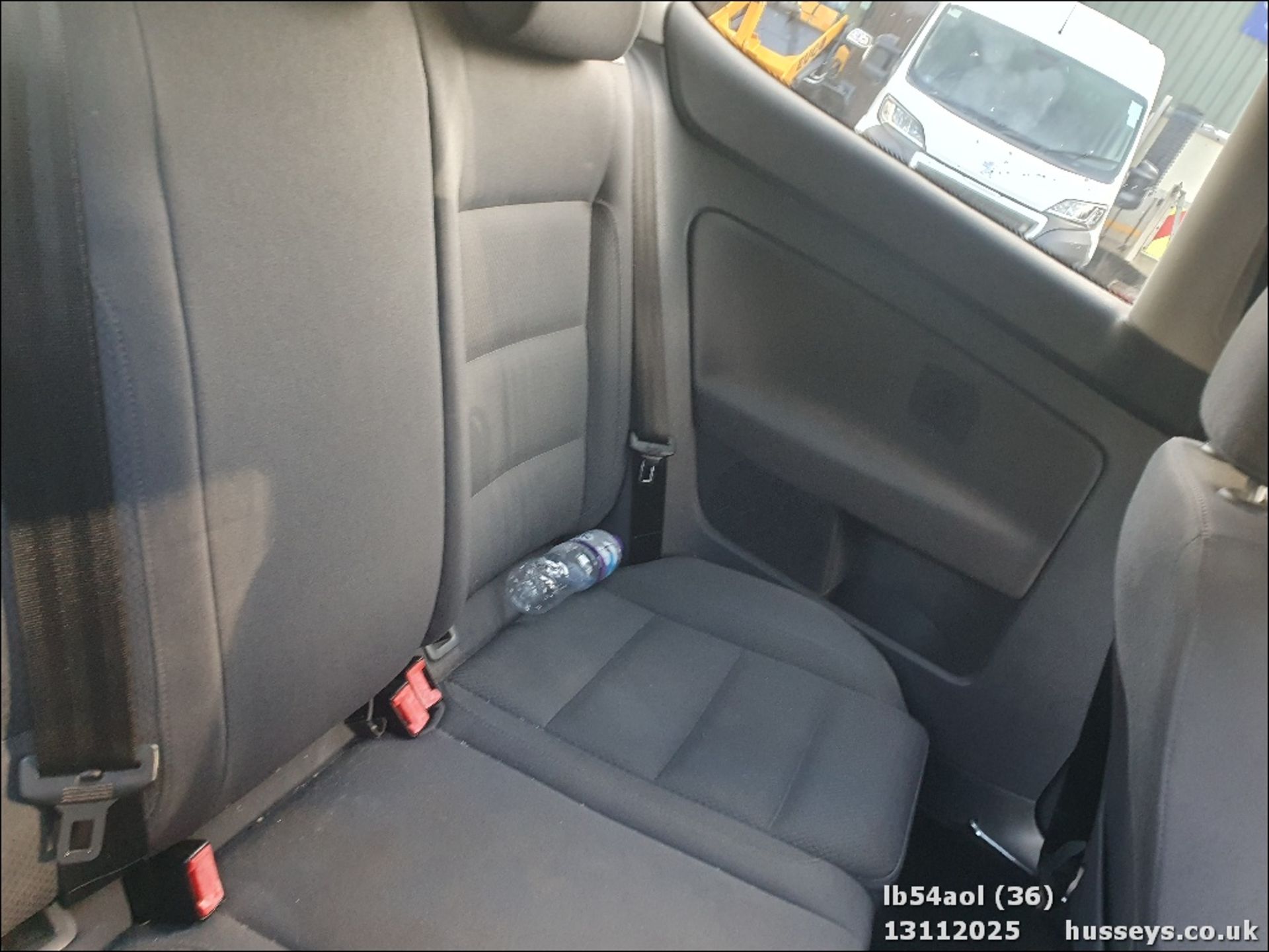 04/54 VOLKSWAGEN GOLF GT TDI 2000CC DIESEL LB54AOL - Image 36 of 41