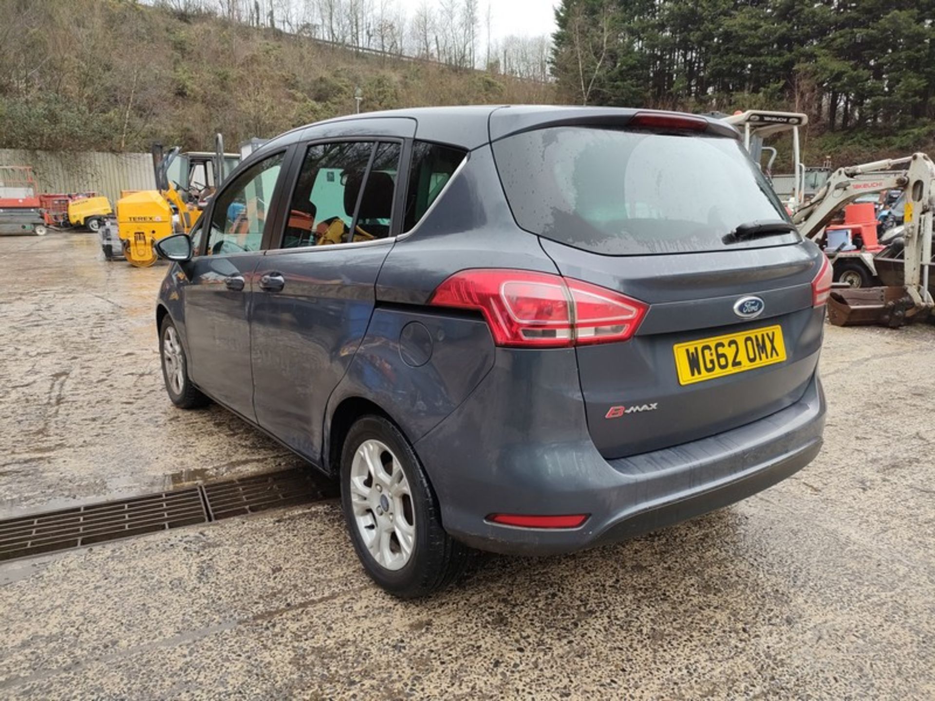 13/62 FORD B-MAX ZETEC AUTO 1596cc 5 Speed Auto Petrol MPV Silver 56K WG62OMX - Image 14 of 47