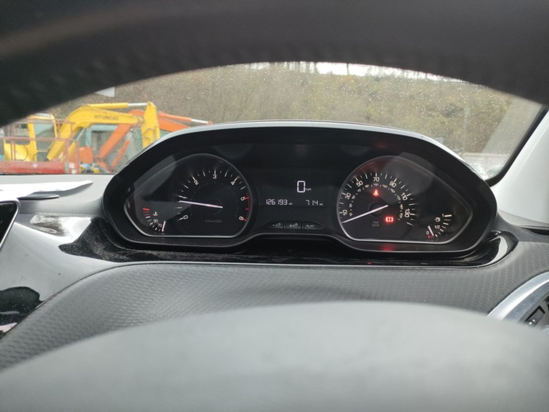 16/16 PEUGEOT 2008 ACTIVE BLUE HDI 1560cc 5 Speed Manual Diesel 5 Door Hatchback Black 126K EA16DMZ - Image 50 of 51