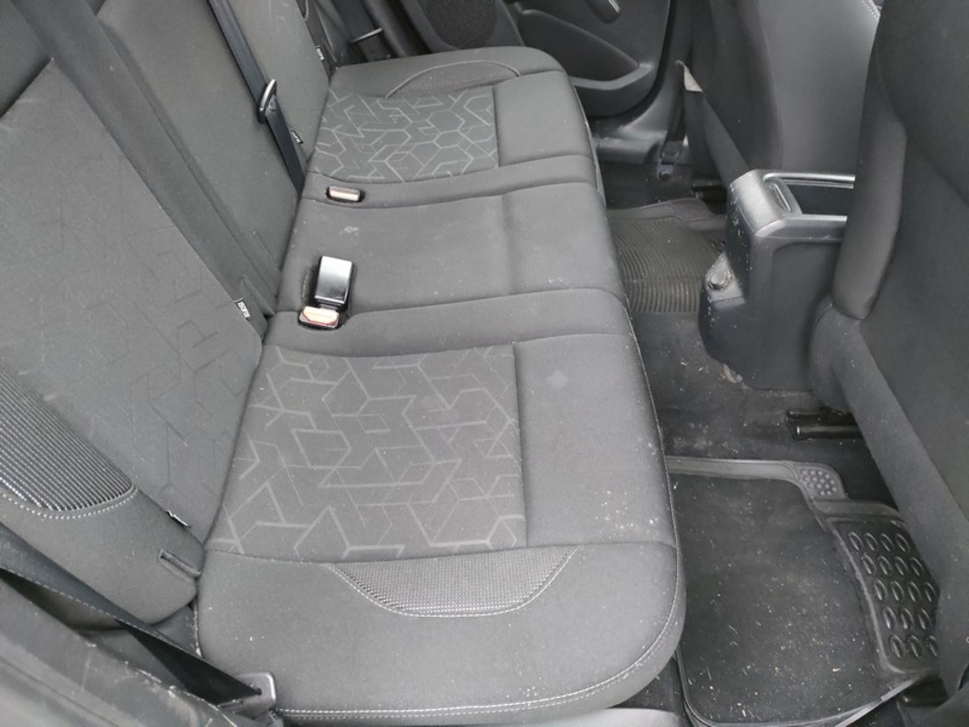 16/16 PEUGEOT 2008 ACTIVE BLUE HDI 1560cc 5 Speed Manual Diesel 5 Door Hatchback Black 126K EA16DMZ - Image 42 of 51