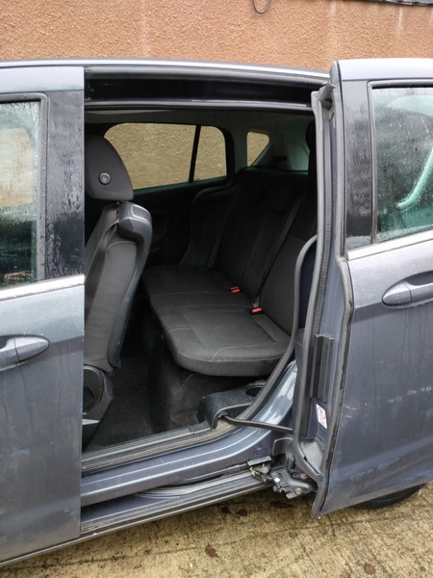 13/62 FORD B-MAX ZETEC AUTO 1596cc 5 Speed Auto Petrol MPV Silver 56K WG62OMX - Image 39 of 47