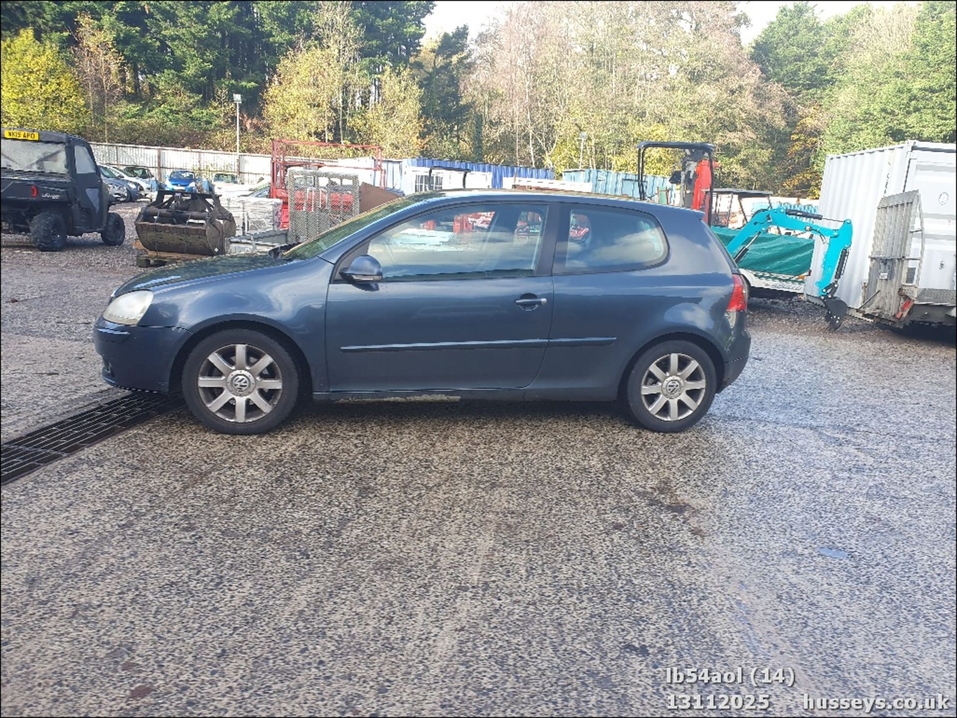 04/54 VOLKSWAGEN GOLF GT TDI 2000CC DIESEL LB54AOL - Image 15 of 41