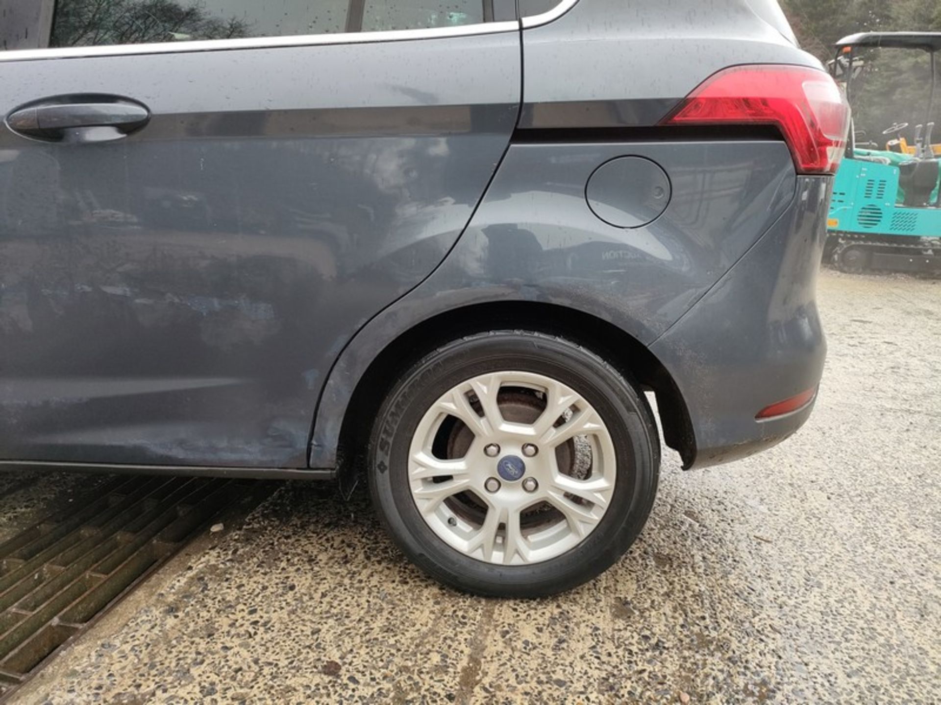 13/62 FORD B-MAX ZETEC AUTO 1596cc 5 Speed Auto Petrol MPV Silver 56K WG62OMX - Image 19 of 47