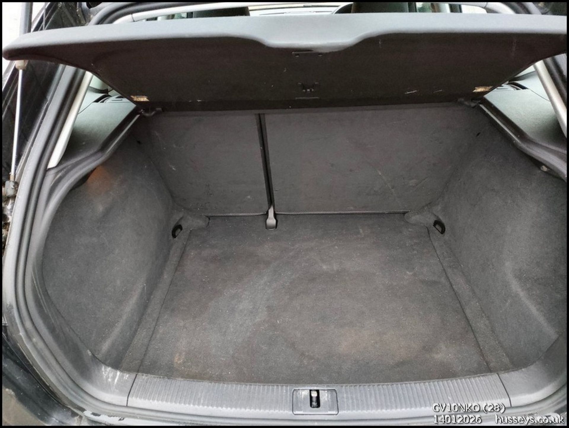 10/10 AUDI A3 SPORT TFSI 1390cc 6 Spd Manual Petrol 5 Dr H/Back (Grey, 97k) CV10NKO - Image 28 of 35