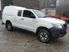 14/64 TOYOTA HILUX ACTIVE D-4D 4X4 DCB 2494cc 5 Spd Diesel Light 4X4 Utility (White, 174k) WJ64BXU
