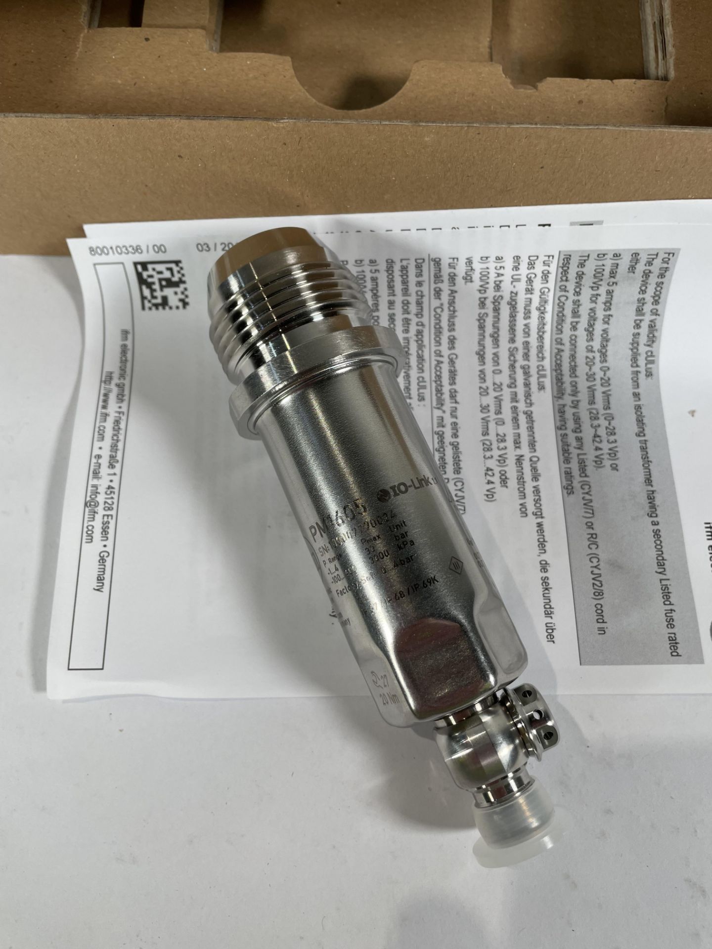 An as new IFM PM1605 PM-004-REA01-E-ZVG/US flush pressure sensor.