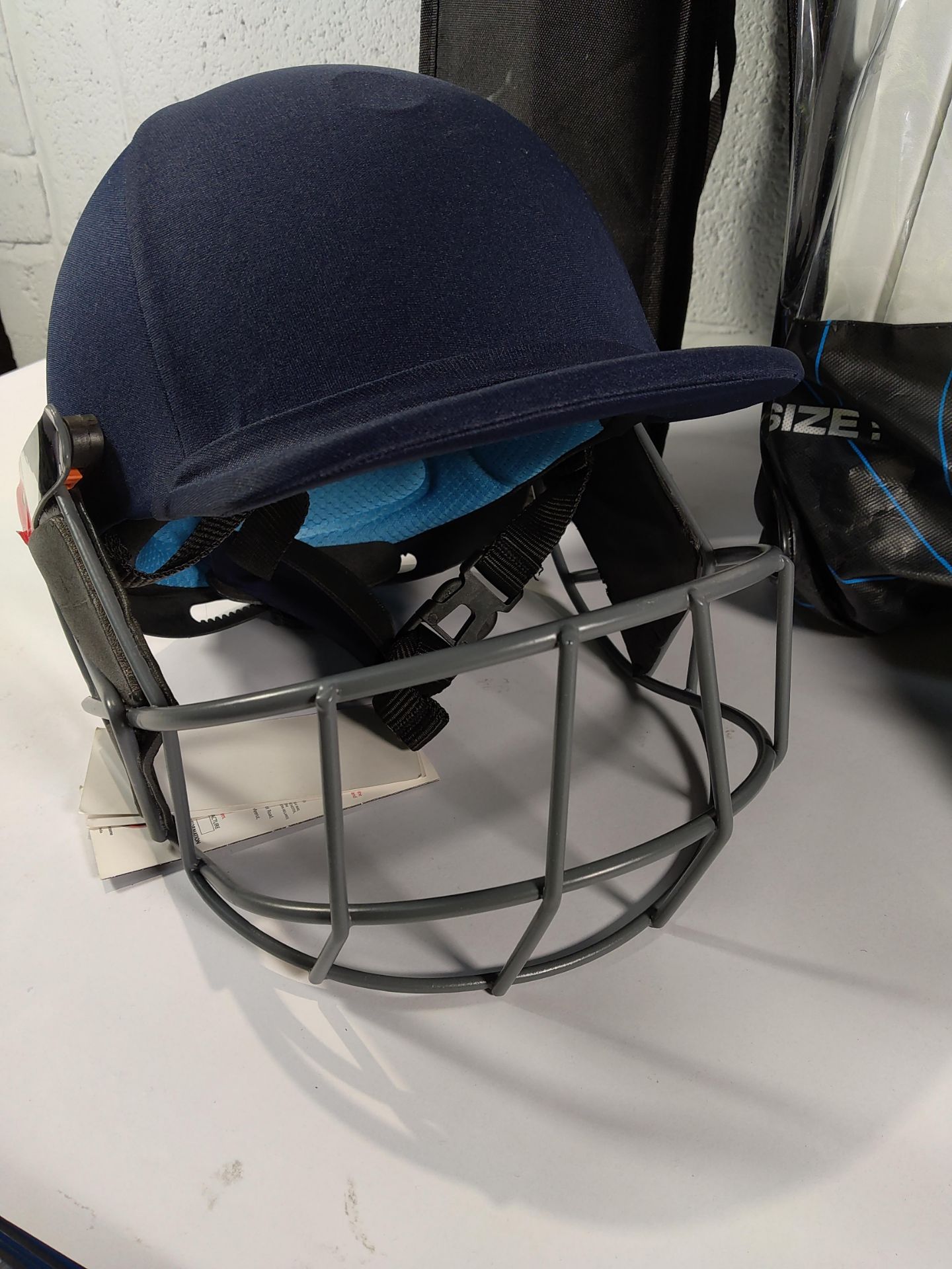 A Cricket kit to include CA SM 18 English willow cricket bat, Aero guard helmet with face guard. - Image 2 of 4