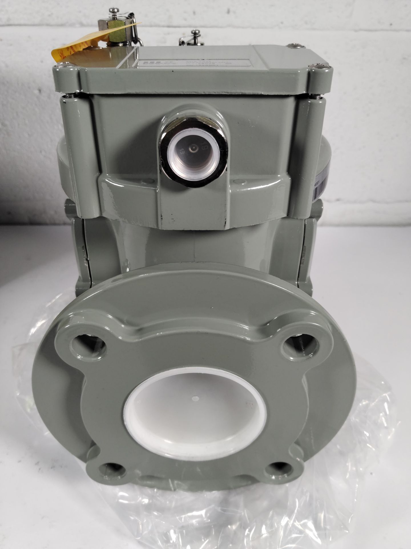 A Cedaspe gas operated Buchholz relay (EB079-MA). - Image 5 of 5